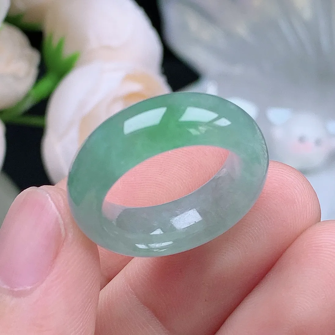 缅甸翡翠老坑种水润起胶轮胎飘绿戒指玉指环  水润通透 尺寸：17.2-7.8-4.2mm 14-15