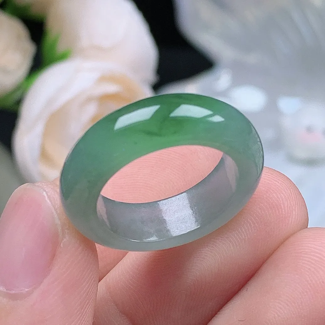 缅甸翡翠老坑种翡翠水润起胶飘绿花戒指玉指环  水润通透 尺寸：17.1-6.6-3.8mm 14号圈口4S