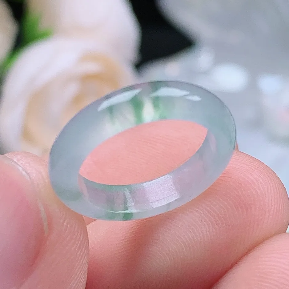 缅甸翡翠老坑冰种翡翠水润起胶飘花戒指玉指环  水润通透 尺寸：14.2-3.9-2.7mm 6号圈口