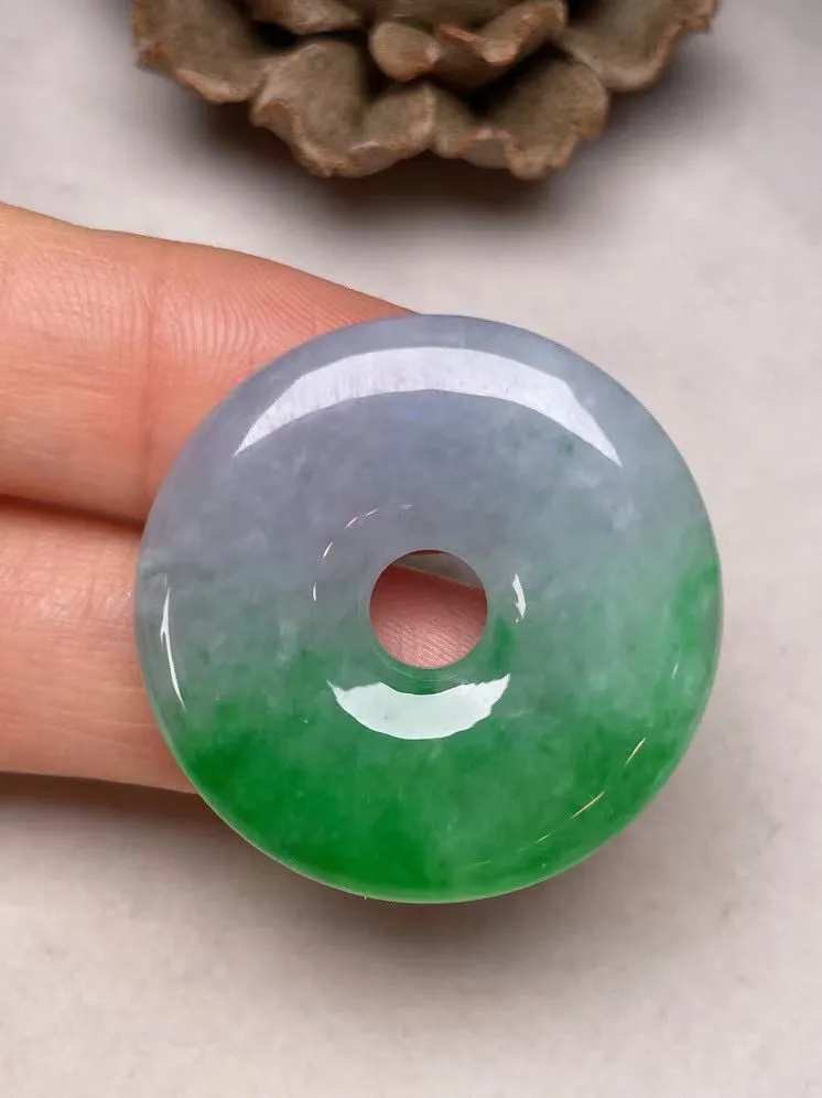 冰糯种飘绿【平安扣】吊坠，种水好，玉质细腻 ，卖相好