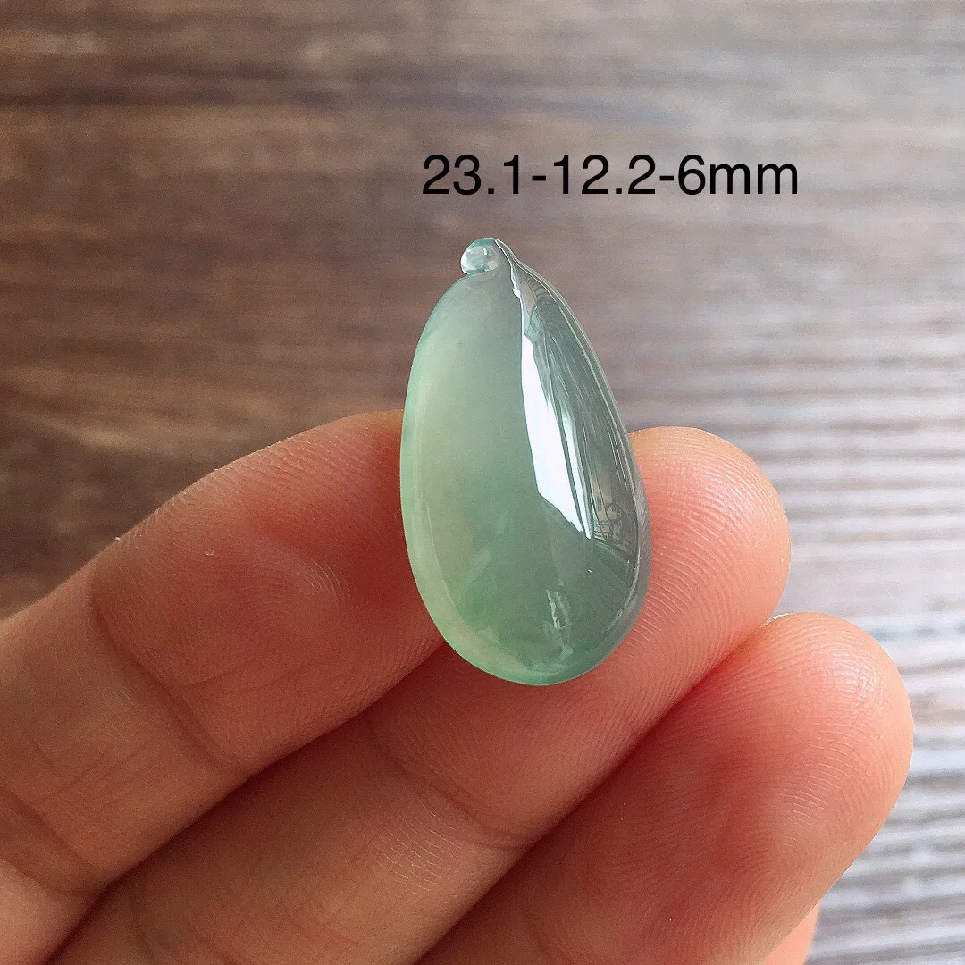 冰晴底福瓜，镶嵌佳品，冰润细腻，种水足 尺寸23.1*12.2*6