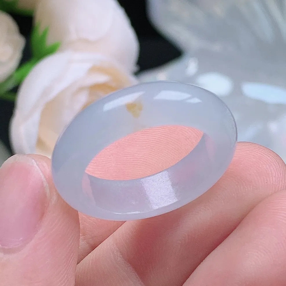 缅甸翡翠老坑种翡翠水润起胶飘金戒指玉指环  水润通透 尺寸：18.8-6.4-3.7mm 19号圈口5S