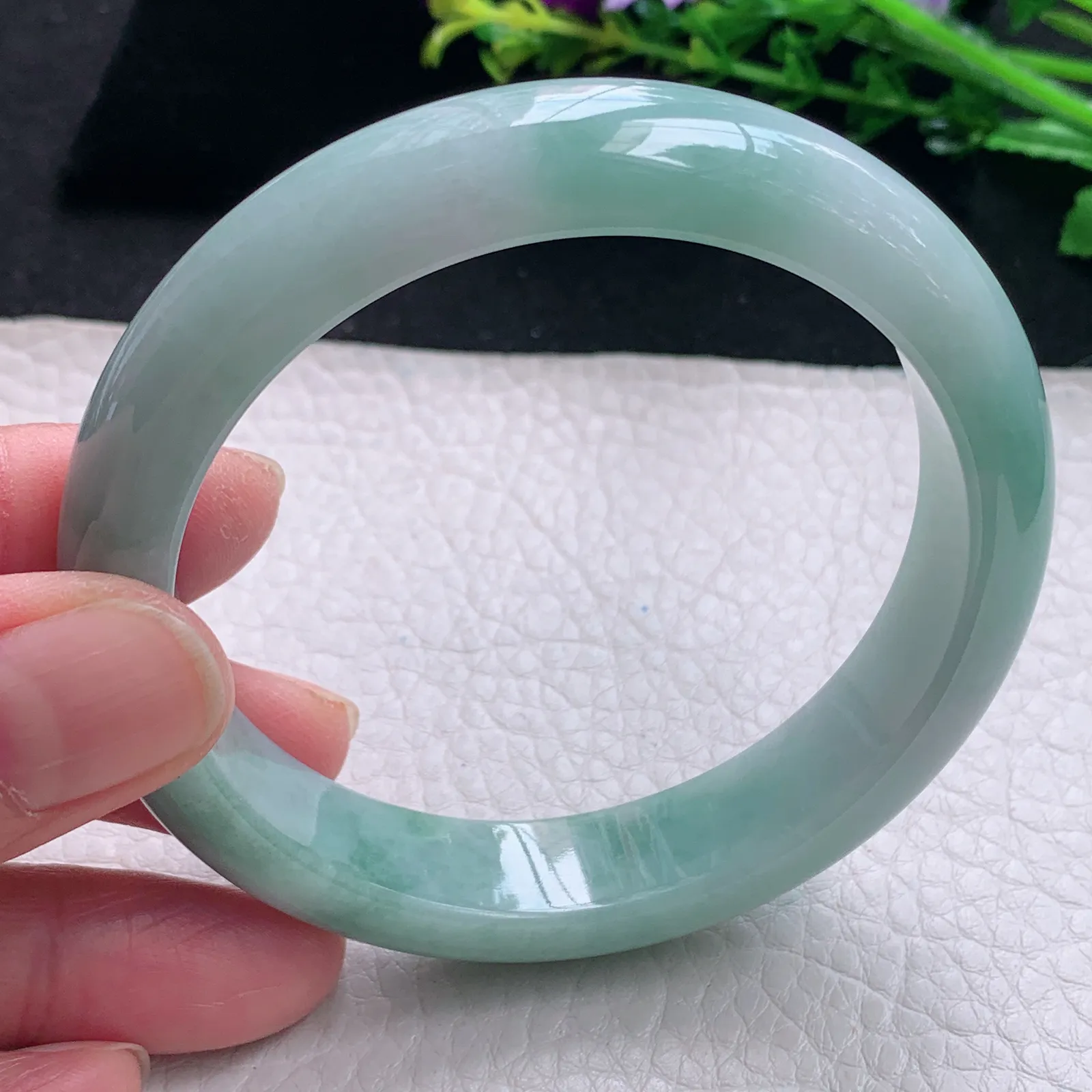 js自然光58.5*13.3*8.2平安镯 缅甸翡翠a货手镯飘花韵味宽边玉手环