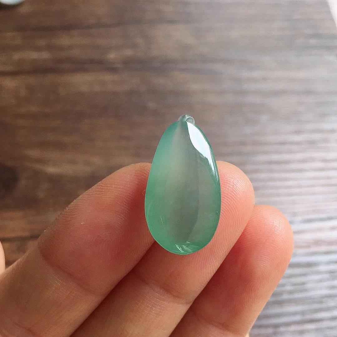 冰晴底福瓜，镶嵌佳品，冰润细腻，种水足 尺寸23.1*12.2*6