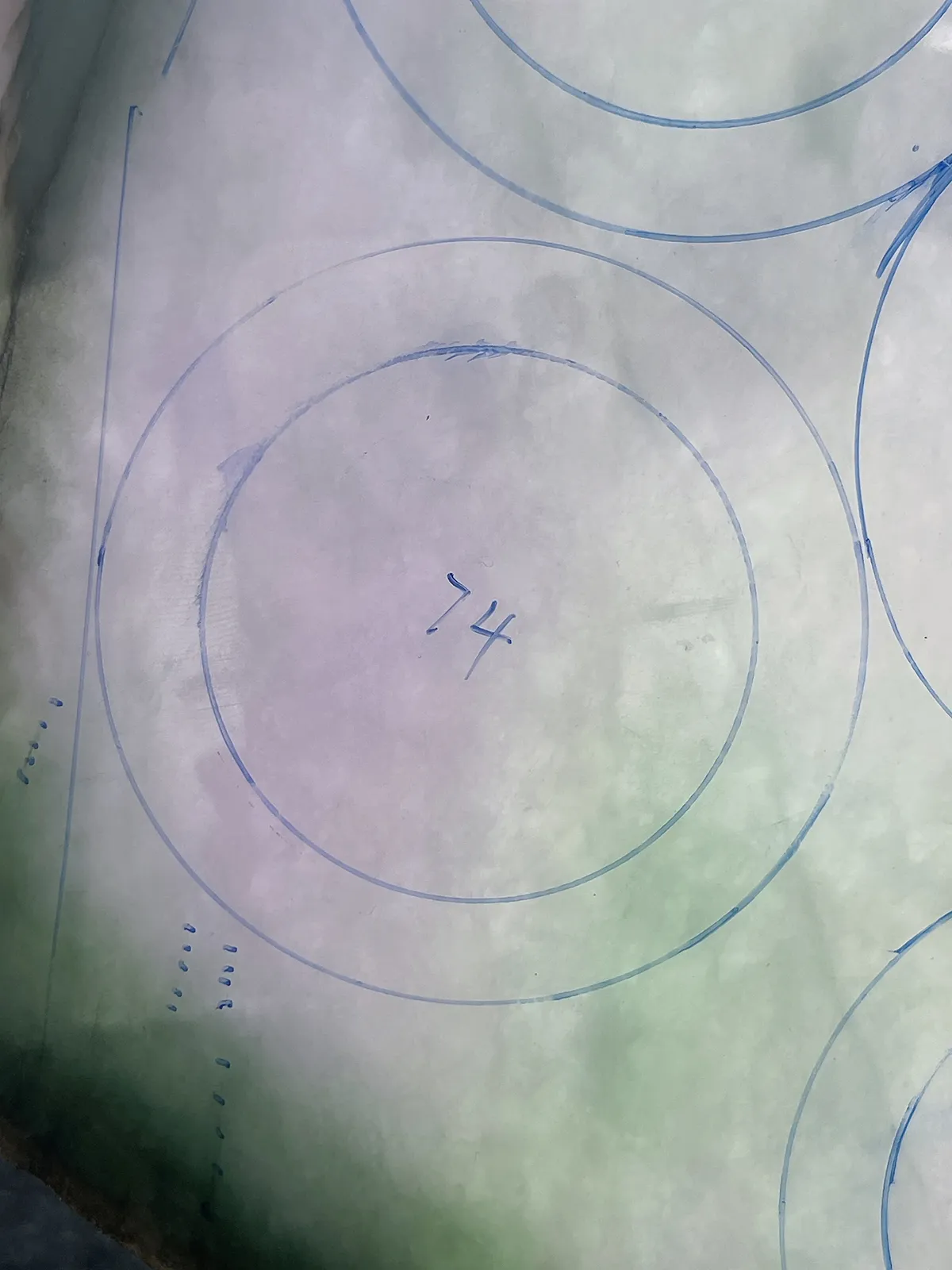 翡翠板料，⭕️正圈最大做58，圆条最大做54