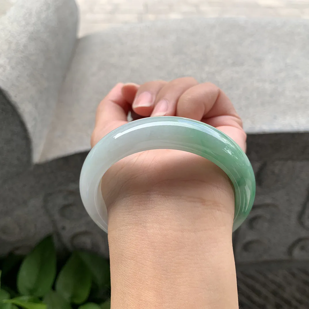 圈口 55.3-14-8.3【飘绿正圈手镯】正圈55 56可戴