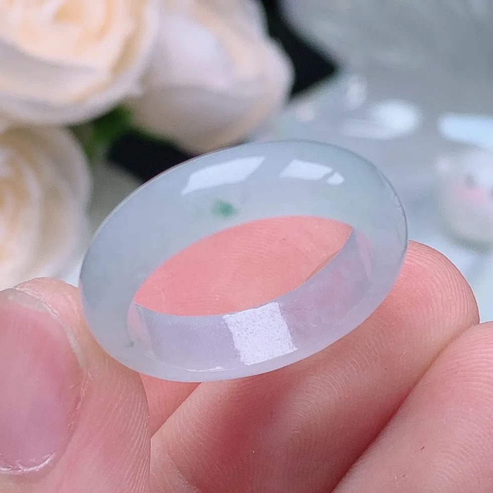 缅甸老坑种翡翠水润起胶飘花戒指玉指环  水润通透 尺寸：18.3-5.5-3.1mm 17-18号圈