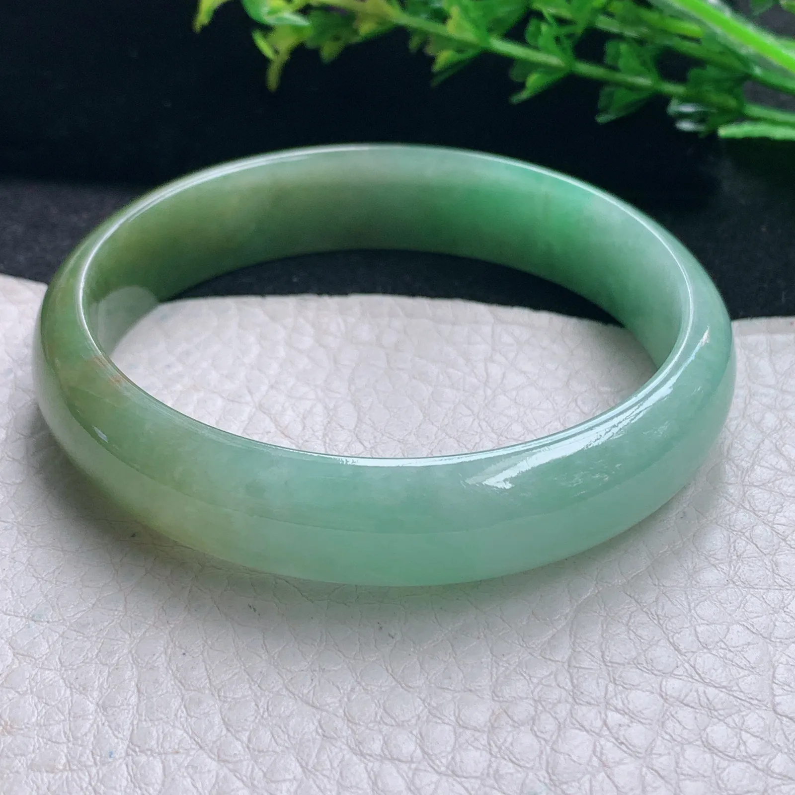 js自然光58*13*6平安镯 缅甸翡翠a货手镯双彩宽边玉手环