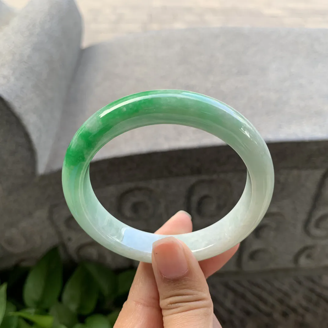 圈口56.7-11.8-8.2 【辣阳绿正圈手镯】正圈56 57可戴