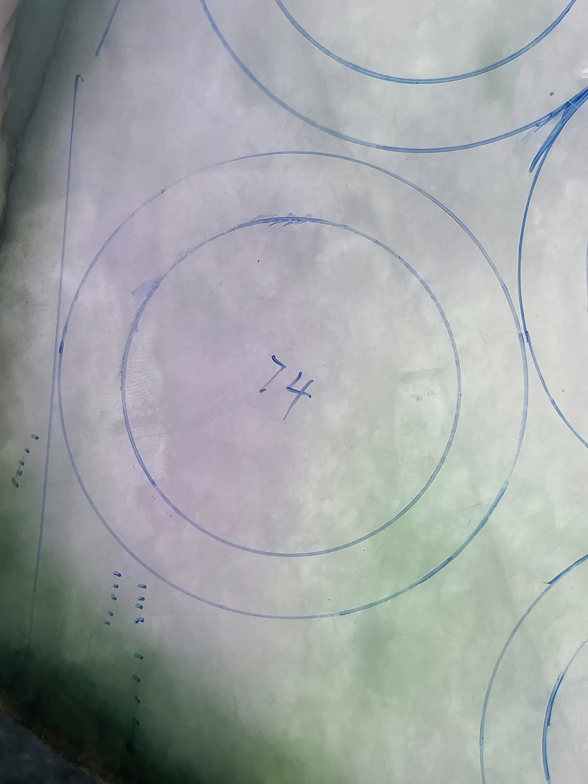 翡翠板料，⭕️正圈最大做58，圆条最大做54