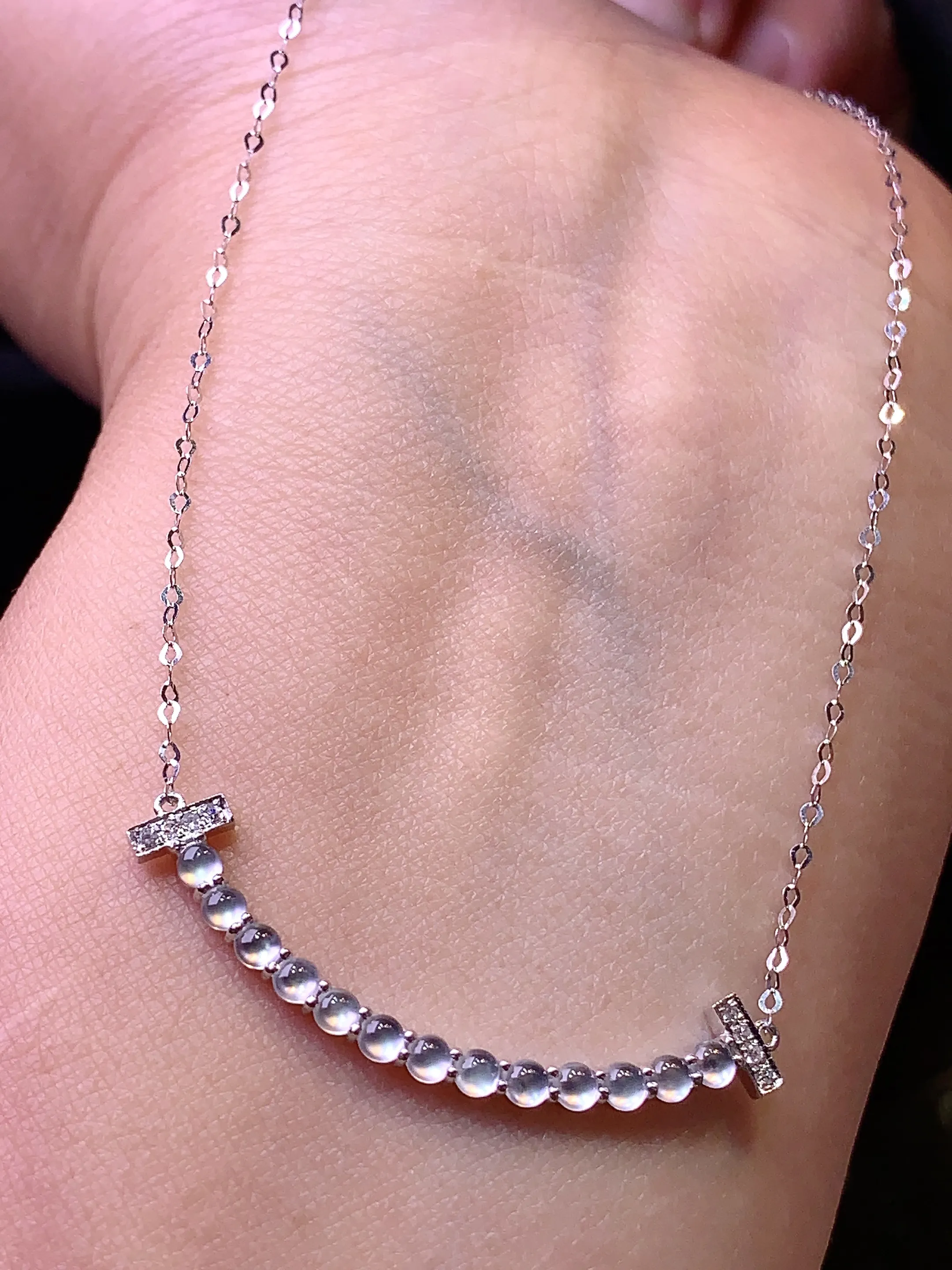 18k金钻镶嵌冰种蛋面组合项链 玉质细腻 色泽清新艳丽 裸石尺寸2.2*2