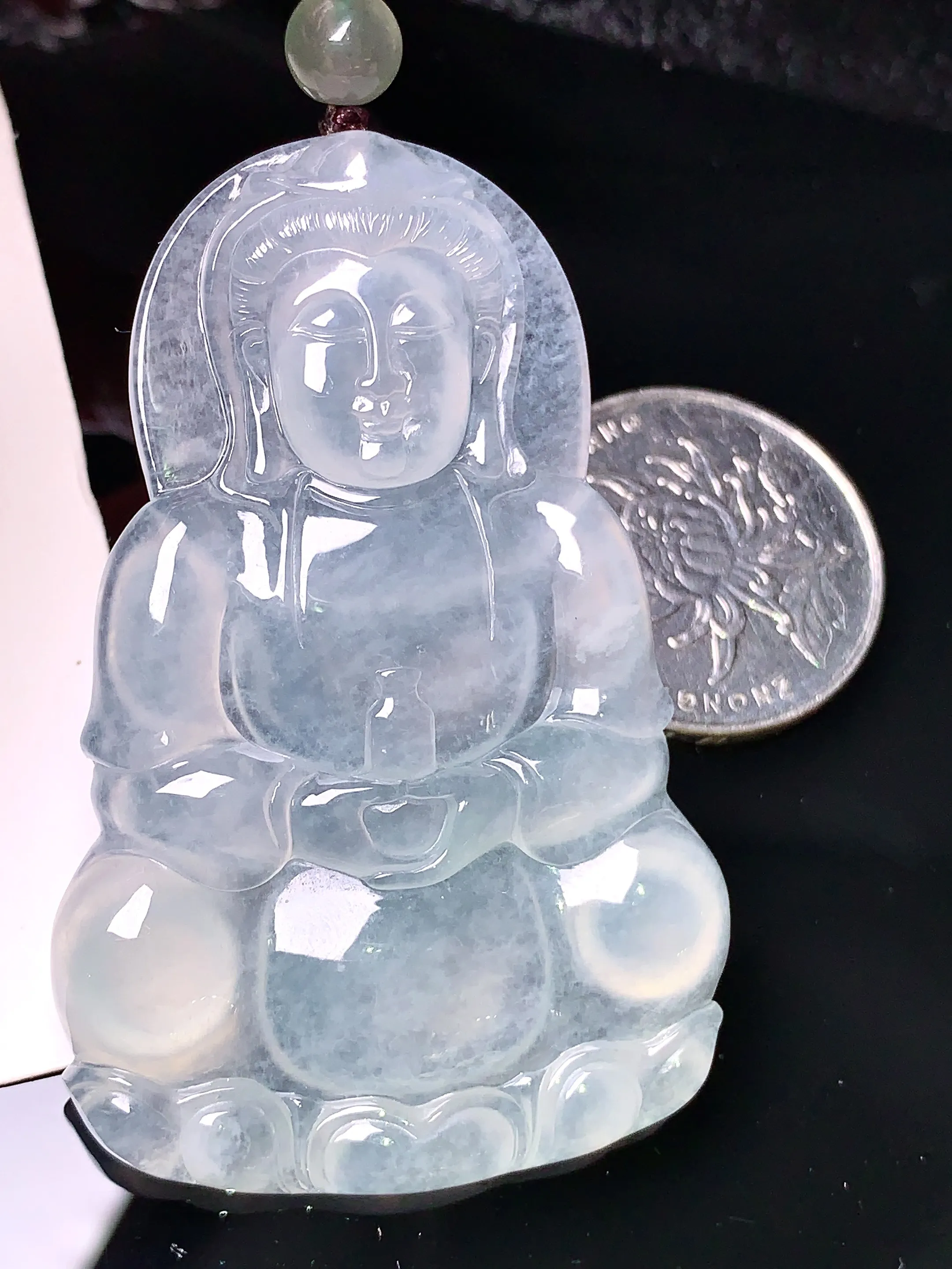 冰种观音吊坠 玉质细腻 色泽清新艳丽 整体尺寸58*37.8*5.5