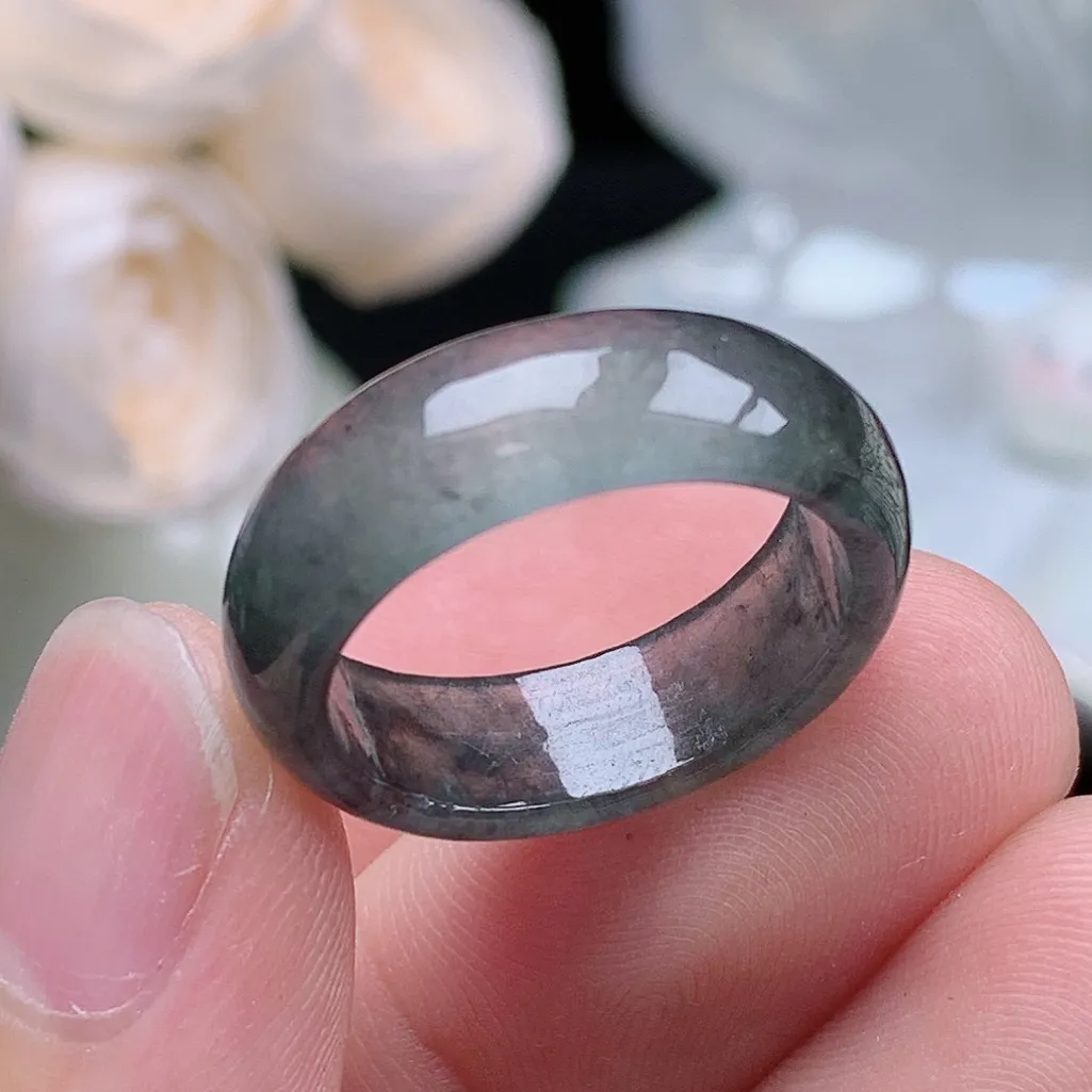 缅甸老坑冰种翡翠水润起胶冰乌鸡戒指玉指环  水润通透 尺寸：18.1-6.9-3.1mm 17号圈口