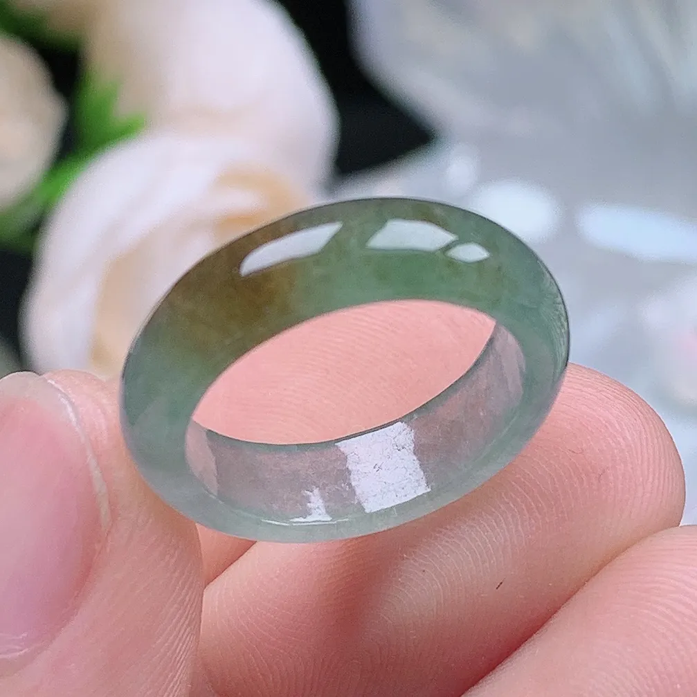 缅甸老坑冰种翡翠水润起胶双彩飘黄翡戒指玉指环  水润通透 尺寸：16.5-5.6-2.9mm 12号圈口5S