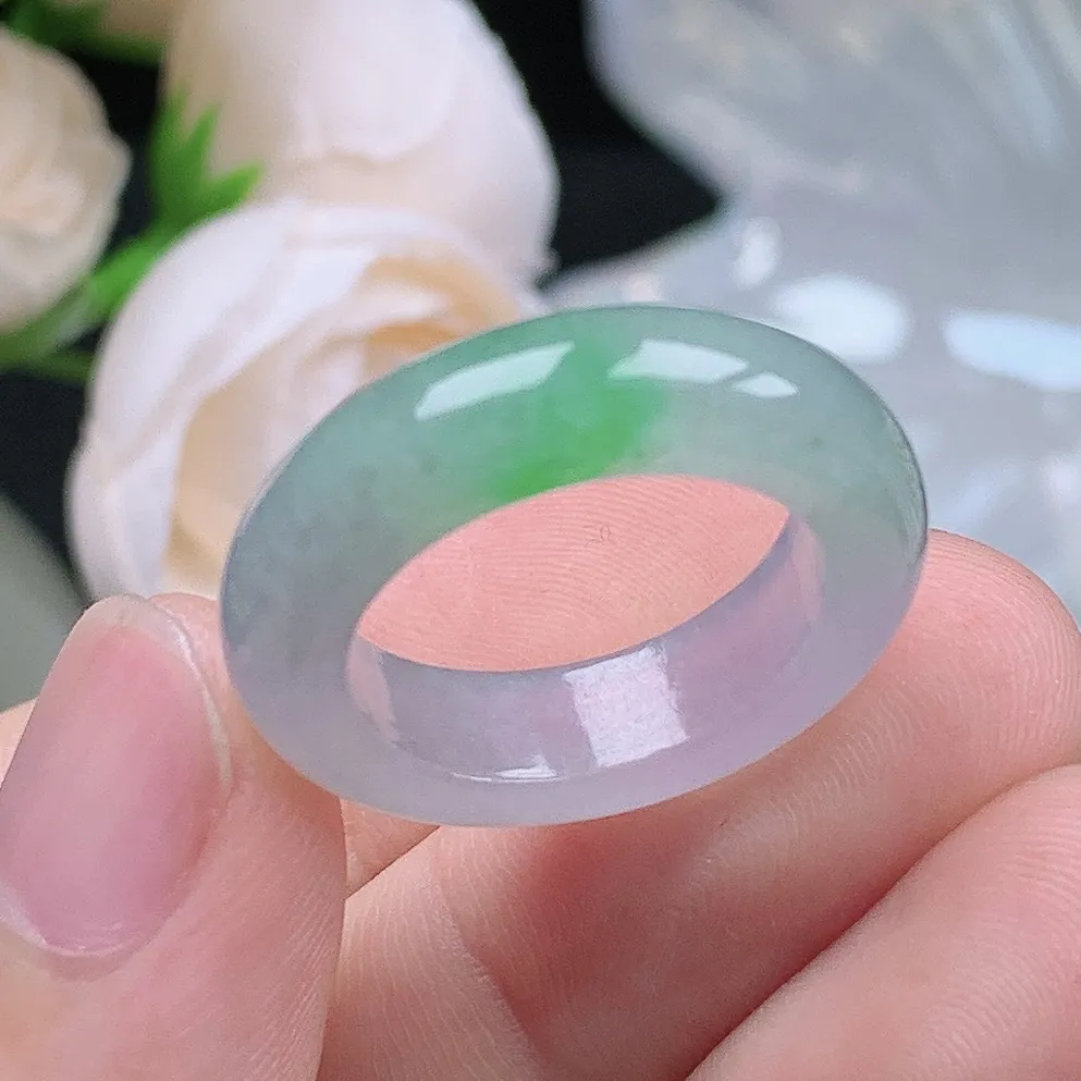 缅甸老坑冰种翡翠水润起胶飘绿戒指玉指环  水润通透 尺寸：17.9-6.1-4.5mm 16号圈口5S