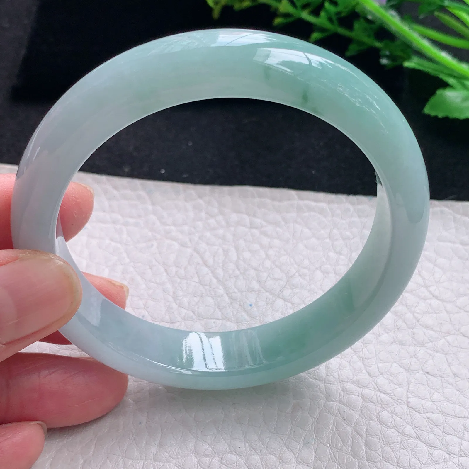 ym自然光59*14*8.3平安镯 缅甸翡翠a货手镯水润飘花宽边玉手环