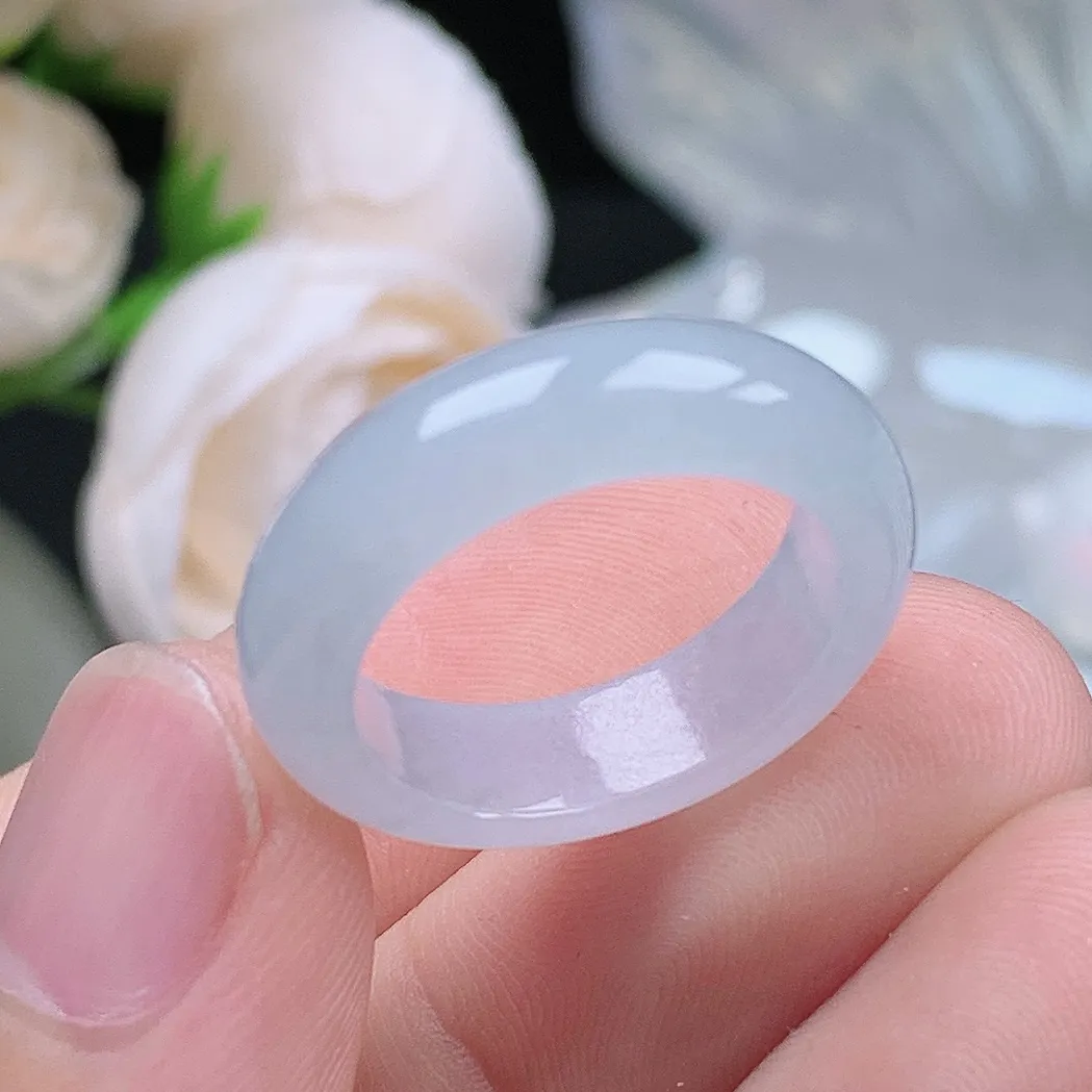 缅甸老坑种翡翠水润起胶白月光戒指玉指环  水润通透 尺寸：17.4-5.8-3.4mm 15号圈口5