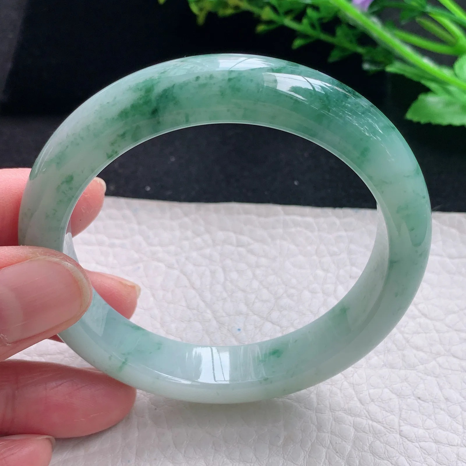 ym自然光56*12.8*8.3平安镯 缅甸翡翠a货手镯水润飘花宽边玉手环