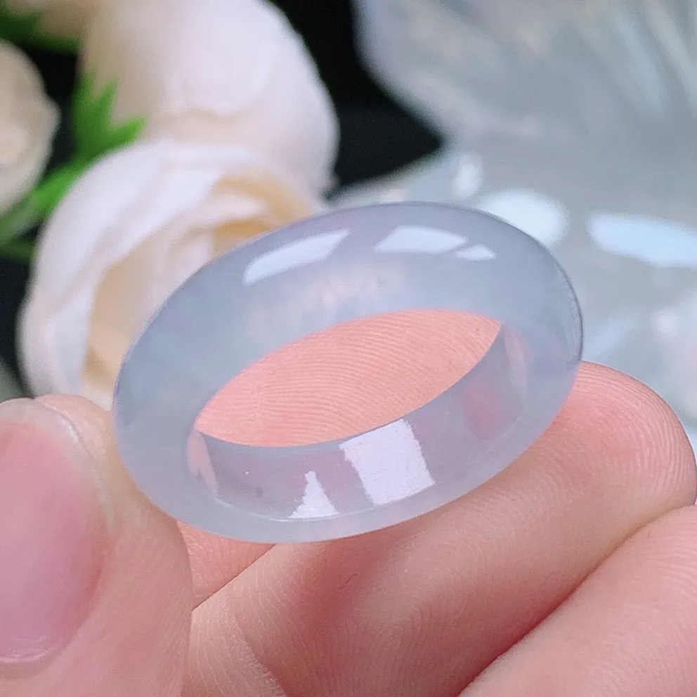 缅甸老坑冰种翡翠水润起胶飘花戒指玉指环  水润通透 尺寸：18.3-5.7-3.6mm 18号圈口5S