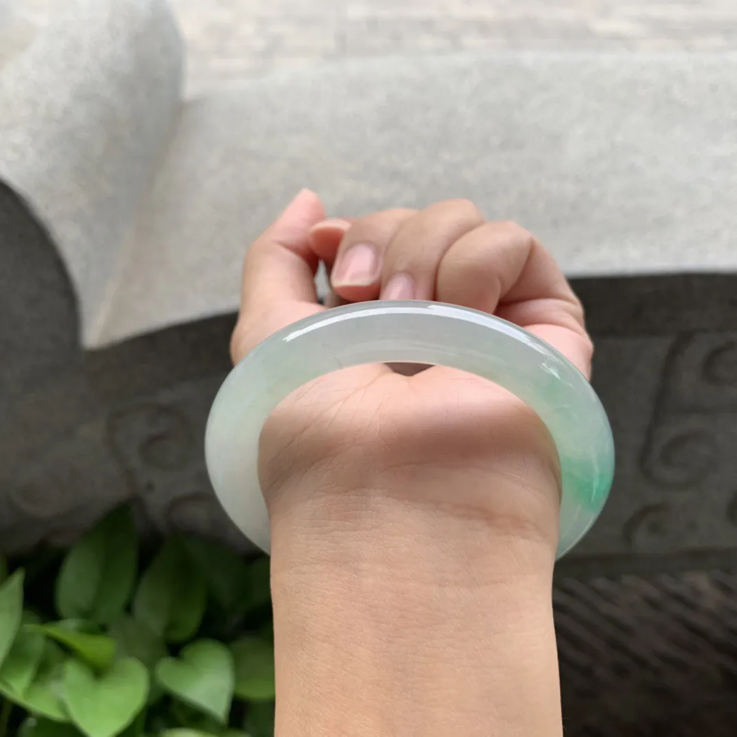 圈口  55-10【冰飘绿圆条手镯】圆条55 56可戴