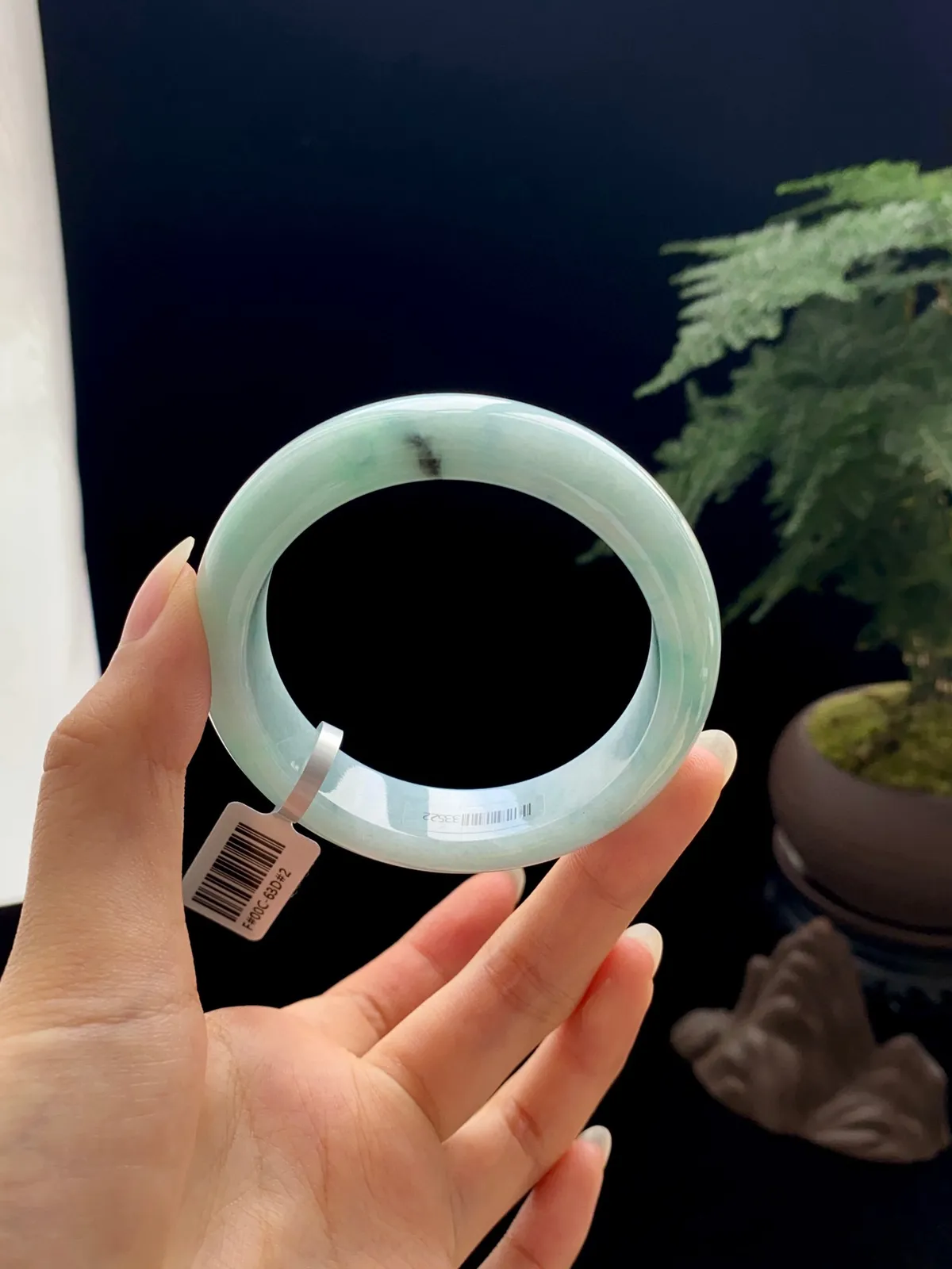 【飘花、蓝花】
尺寸：52.2*13.8*8.2
『山水有色，出尘不染，袅袅清幽撩人面』