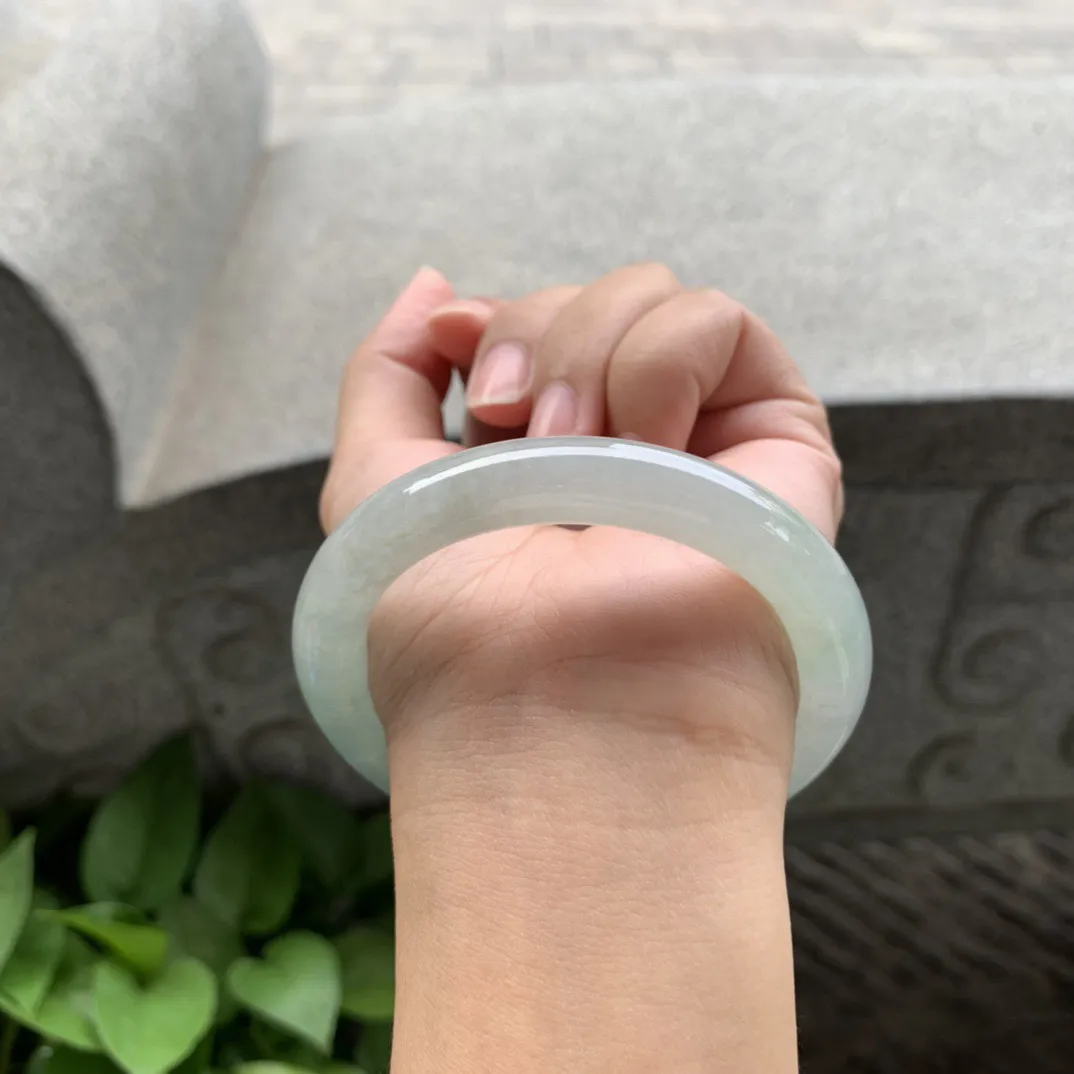 圈口  55-10【冰飘绿圆条手镯】圆条55 56可戴