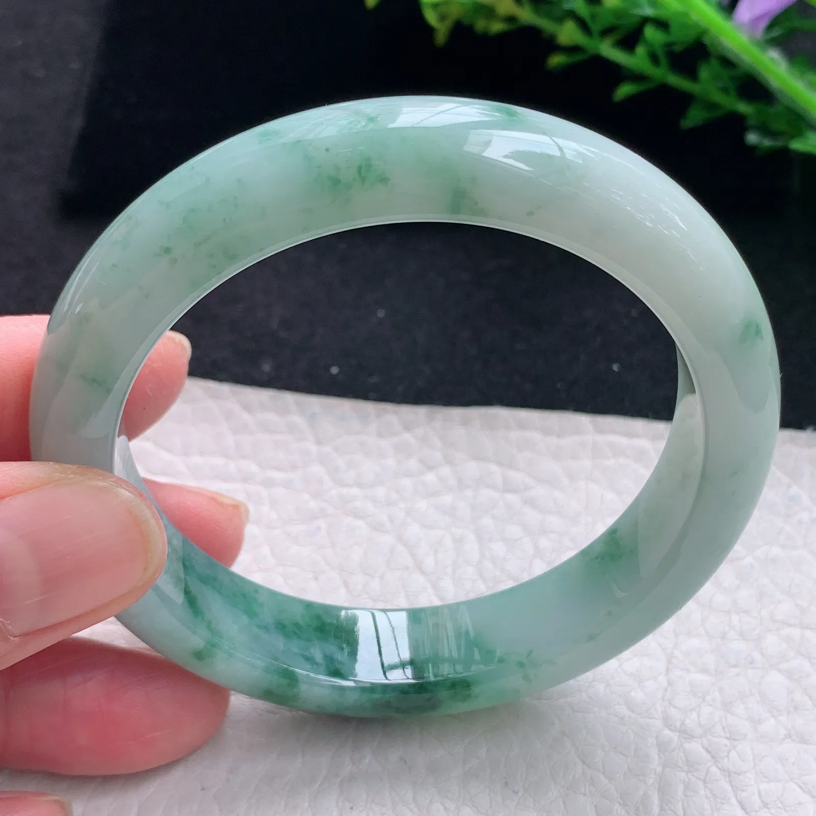 ym自然光56*12.8*8.3平安镯 缅甸翡翠a货手镯水润飘花宽边玉手环