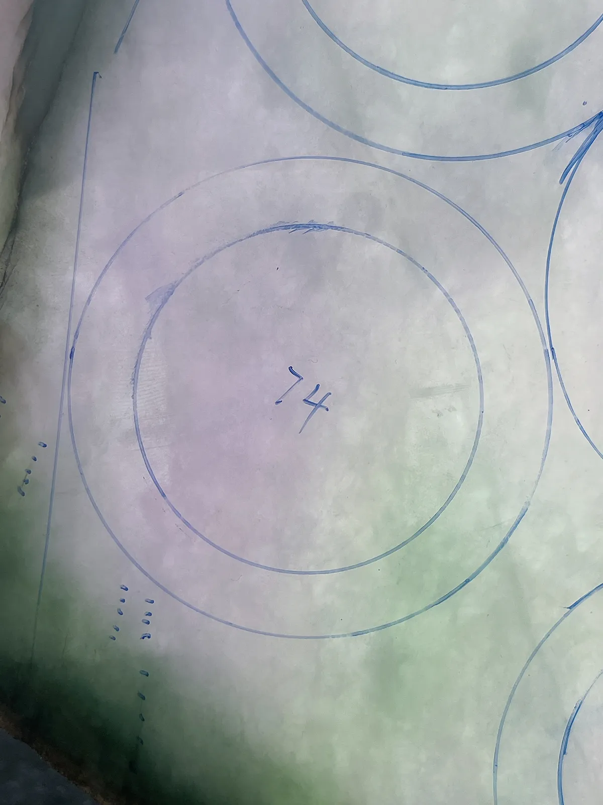 翡翠板料，⭕️正圈最大做58，圆条最大做54