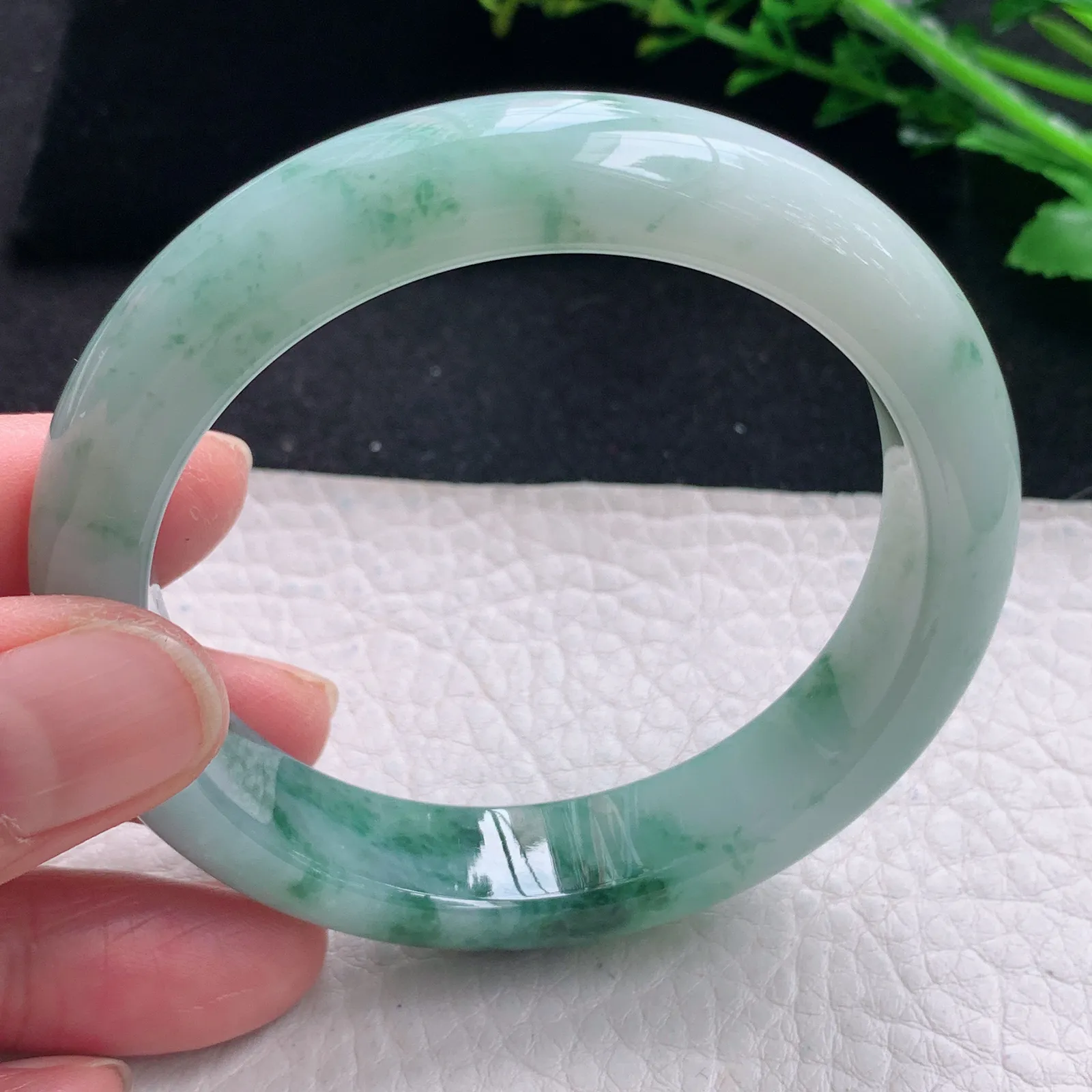 ym自然光56*12.8*8.3平安镯 缅甸翡翠a货手镯水润飘花宽边玉手环