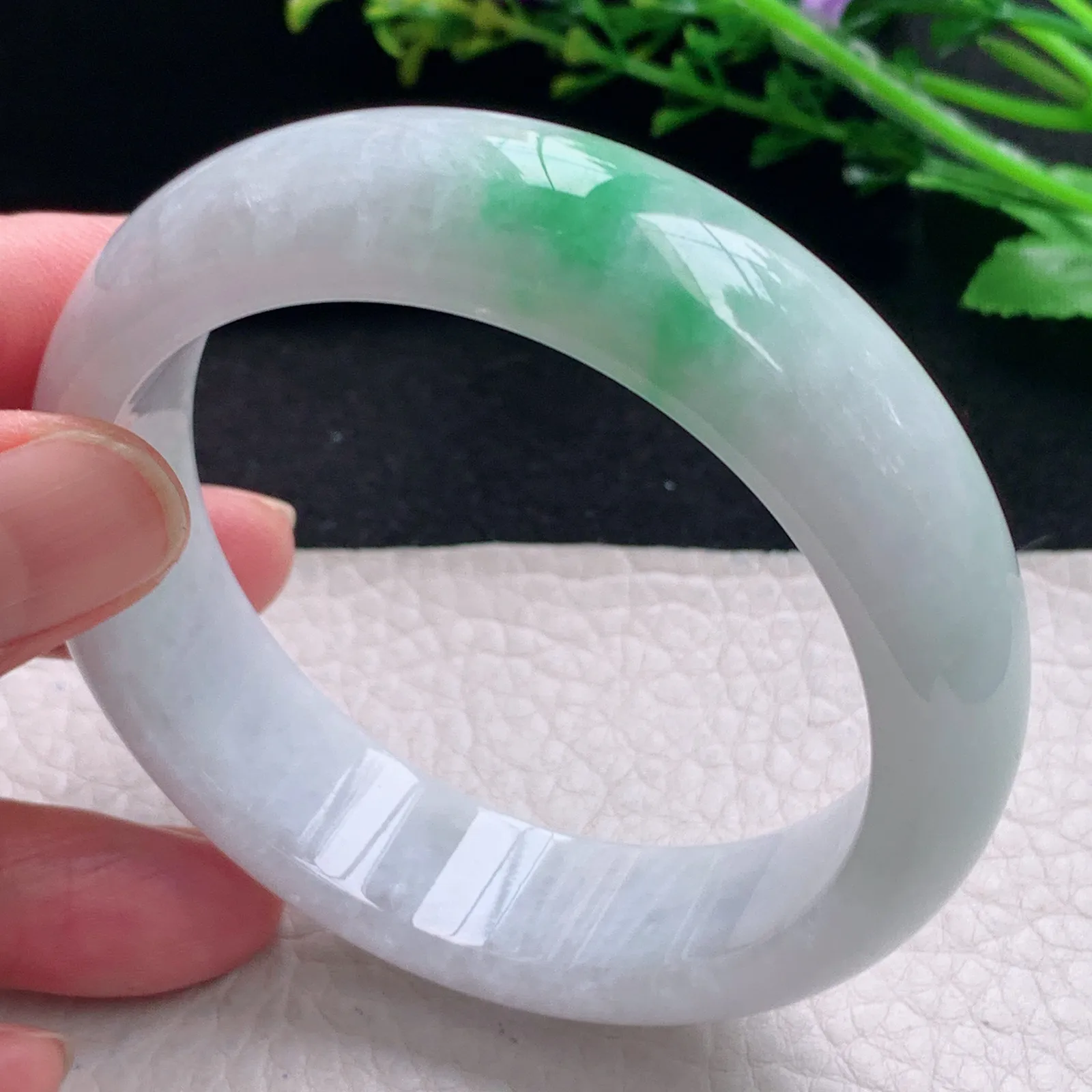 ym自然光57.5*16.2*8.2轮胎镯 缅甸翡翠a货手镯飘绿大气宽边玉手环