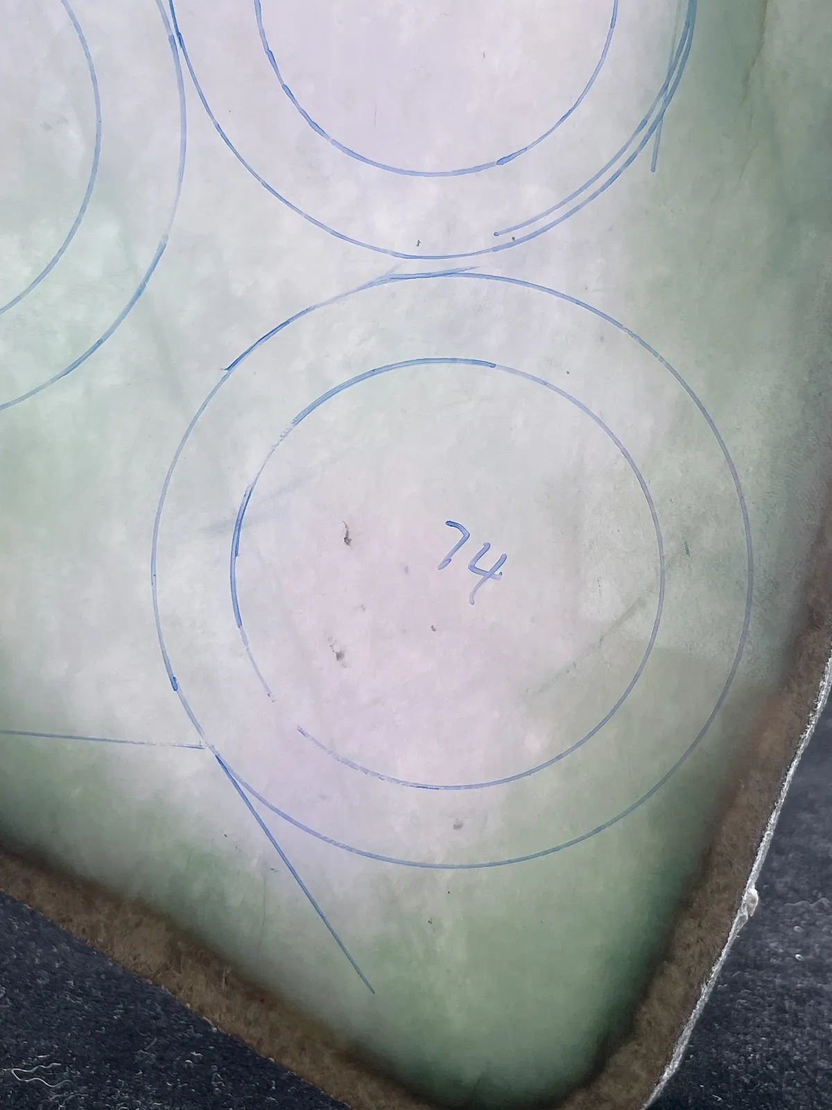 翡翠板料，⭕️正圈最大做58，圆条最大做54