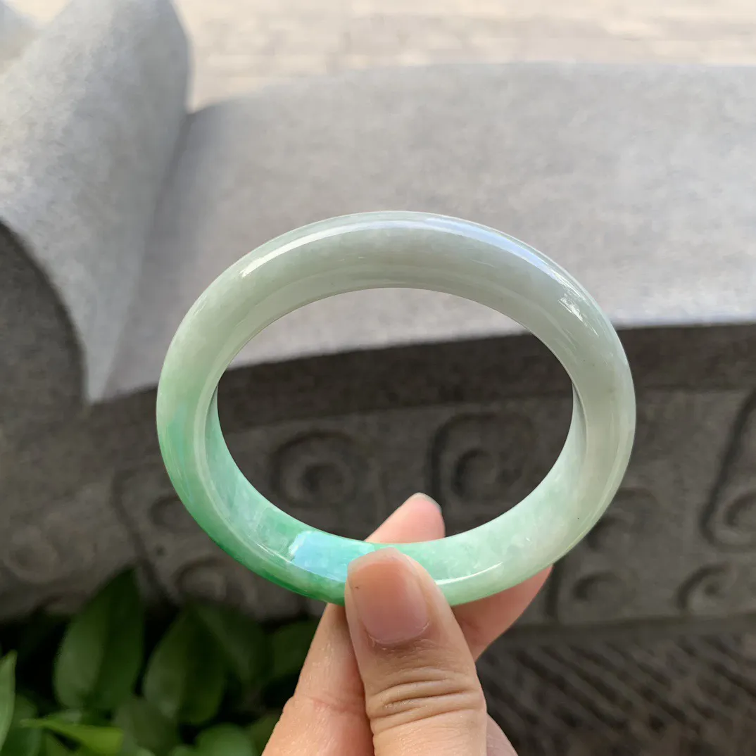 圈口56.7-11.8-8.2 【辣阳绿正圈手镯】正圈56 57可戴