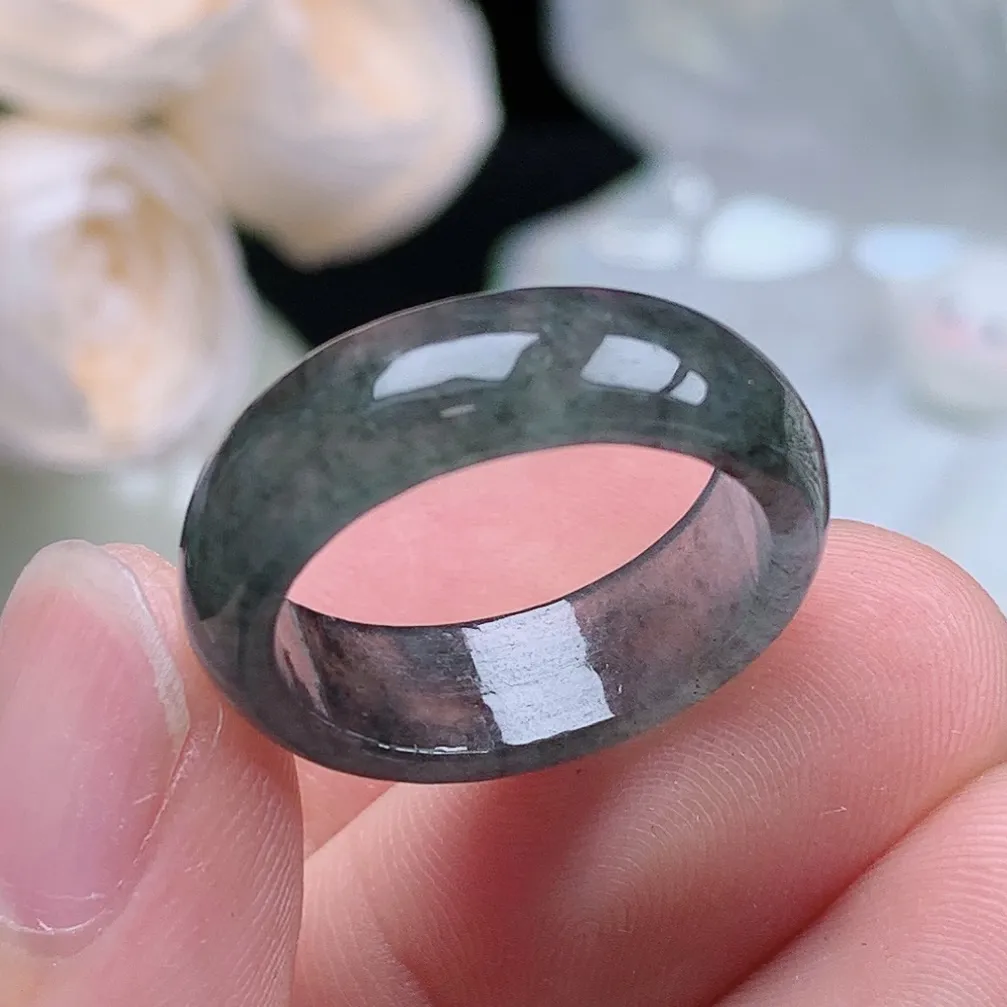 缅甸老坑冰种翡翠水润起胶冰乌鸡戒指玉指环  水润通透 尺寸：18.1-6.9-3.1mm 17号圈口5S