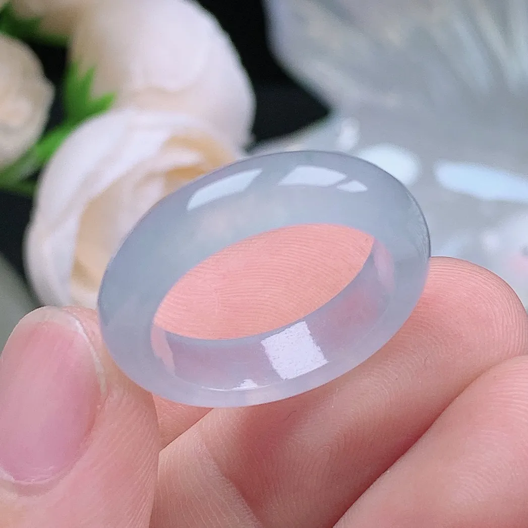 缅甸老坑冰种翡翠水润起胶飘花戒指玉指环  水润通透 尺寸：18.3-5.7-3.6mm 18号圈口5