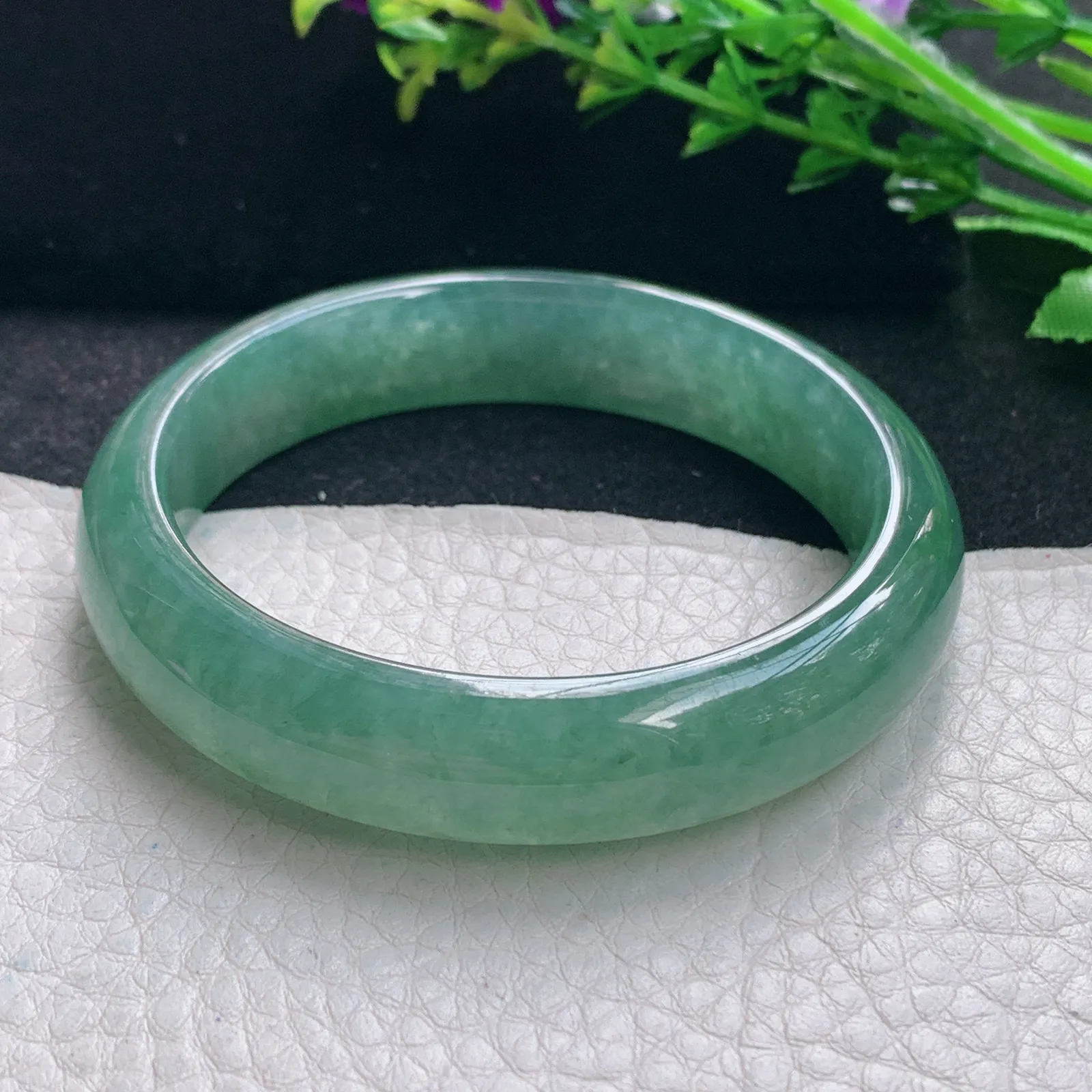 n自然光54*12.5*7.5平安镯 缅甸翡翠a货手镯冰油宽边玉手环