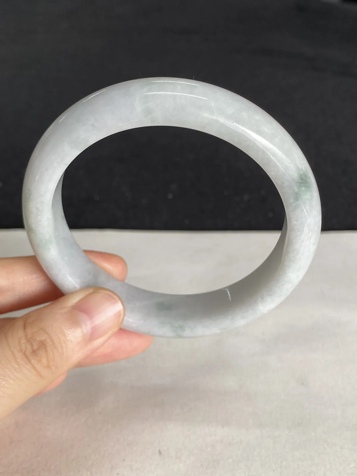 正圈57.3圈口，翡翠手镯