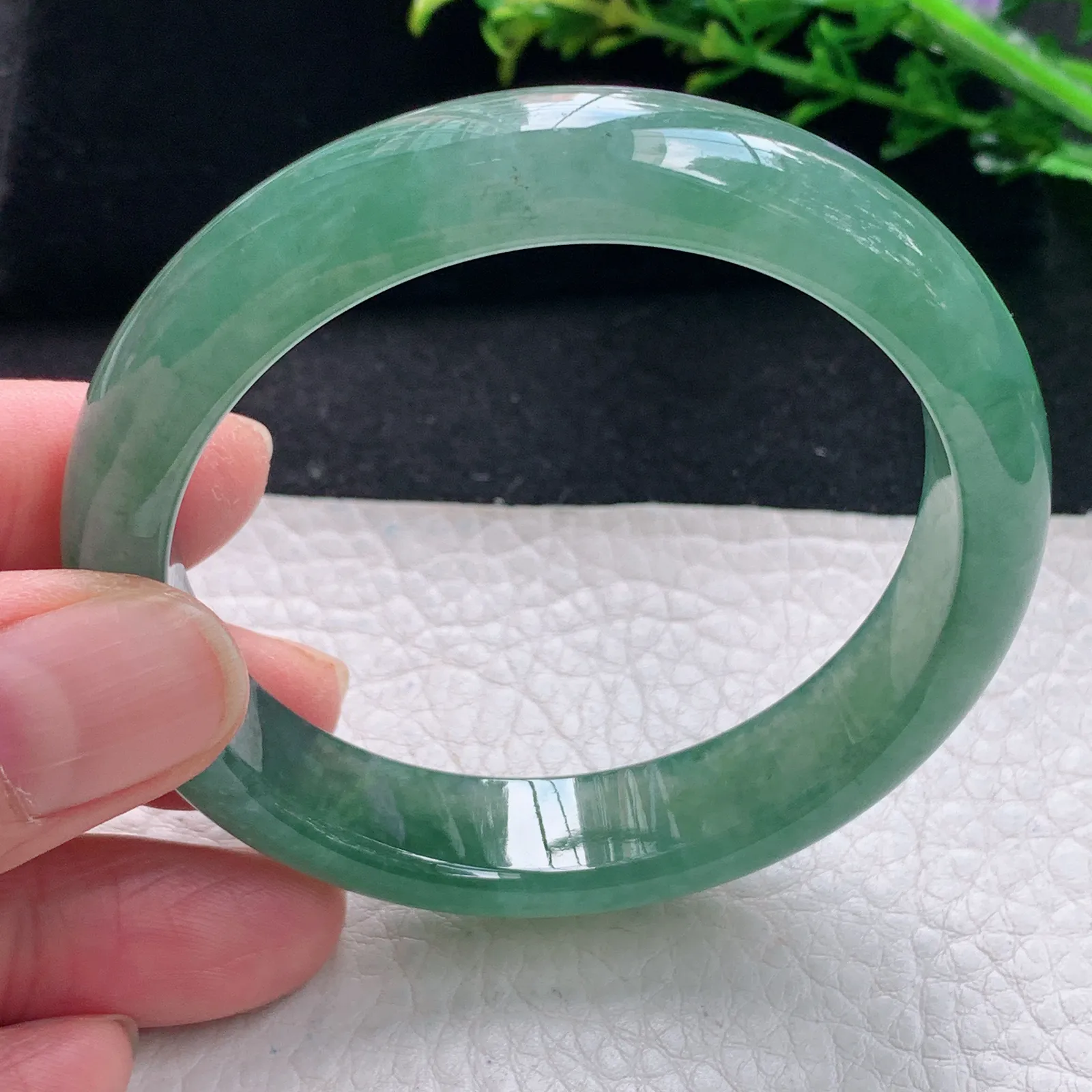 n自然光54*12.5*7.5平安镯 缅甸翡翠a货手镯冰油宽边玉手环