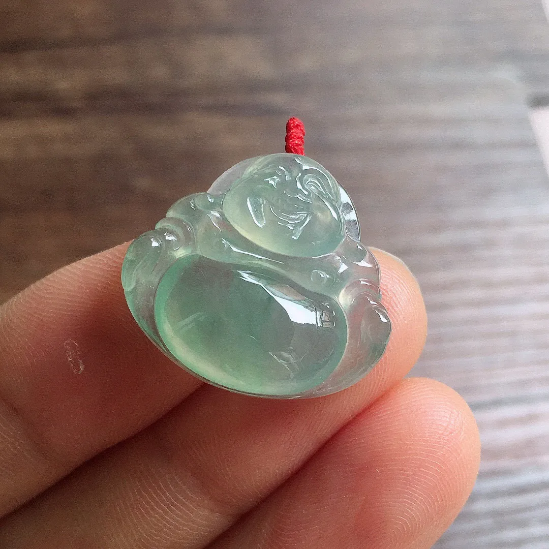 冰晴底笑佛吊坠 冰润细腻，品相饱满，种水足 尺寸20.3*21.8*5.9