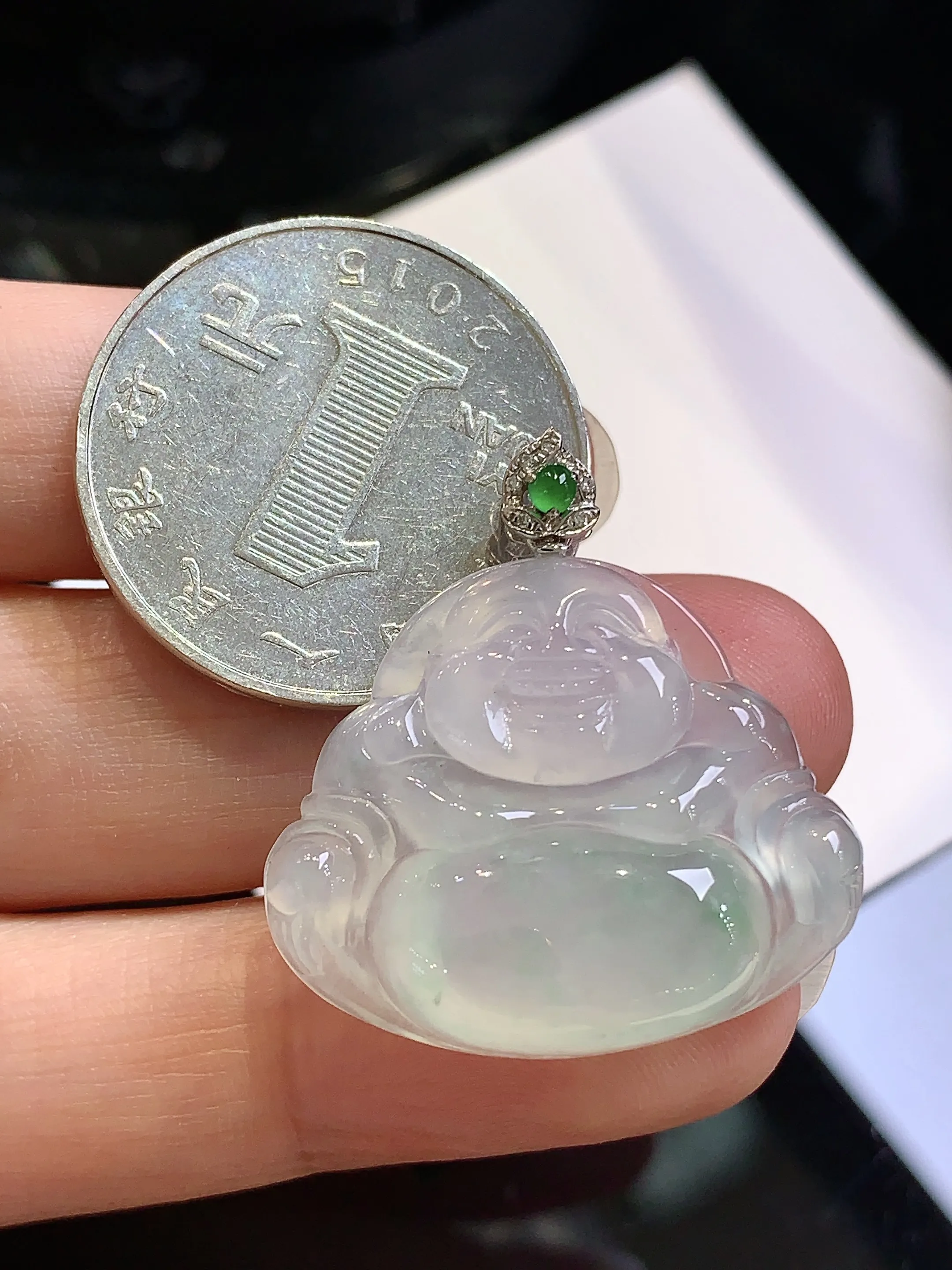 18k金钻镶嵌冰种佛公吊坠 玉质细腻 色泽清新艳丽 整体尺寸29*27.3*6.2