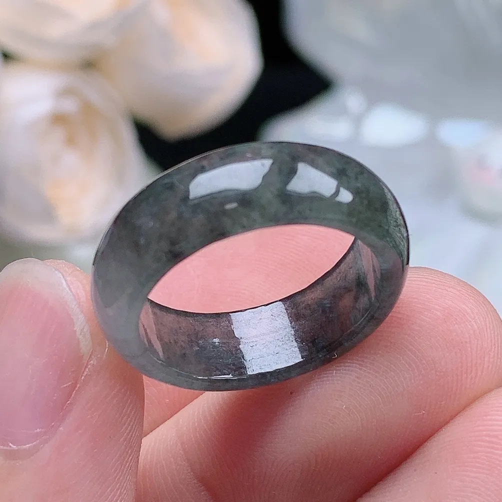 缅甸老坑冰种翡翠水润起胶冰乌鸡戒指玉指环  水润通透 尺寸：18.1-6.9-3.1mm 17号圈口5S