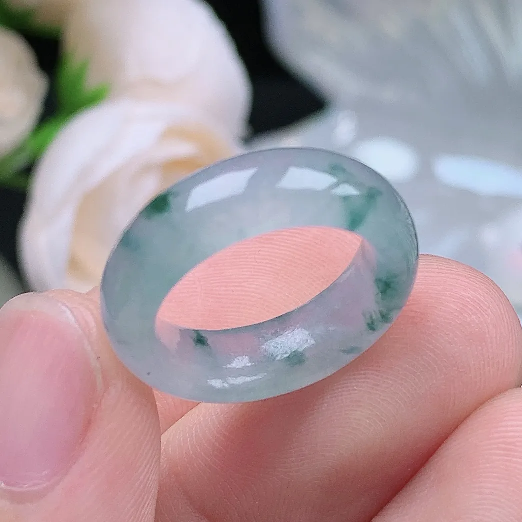 缅甸翡翠老坑冰种翡翠水润起胶小圈口飘花戒指玉指环  水润通透 尺寸：15.1-6.1-3.7mm 9号圈口5S