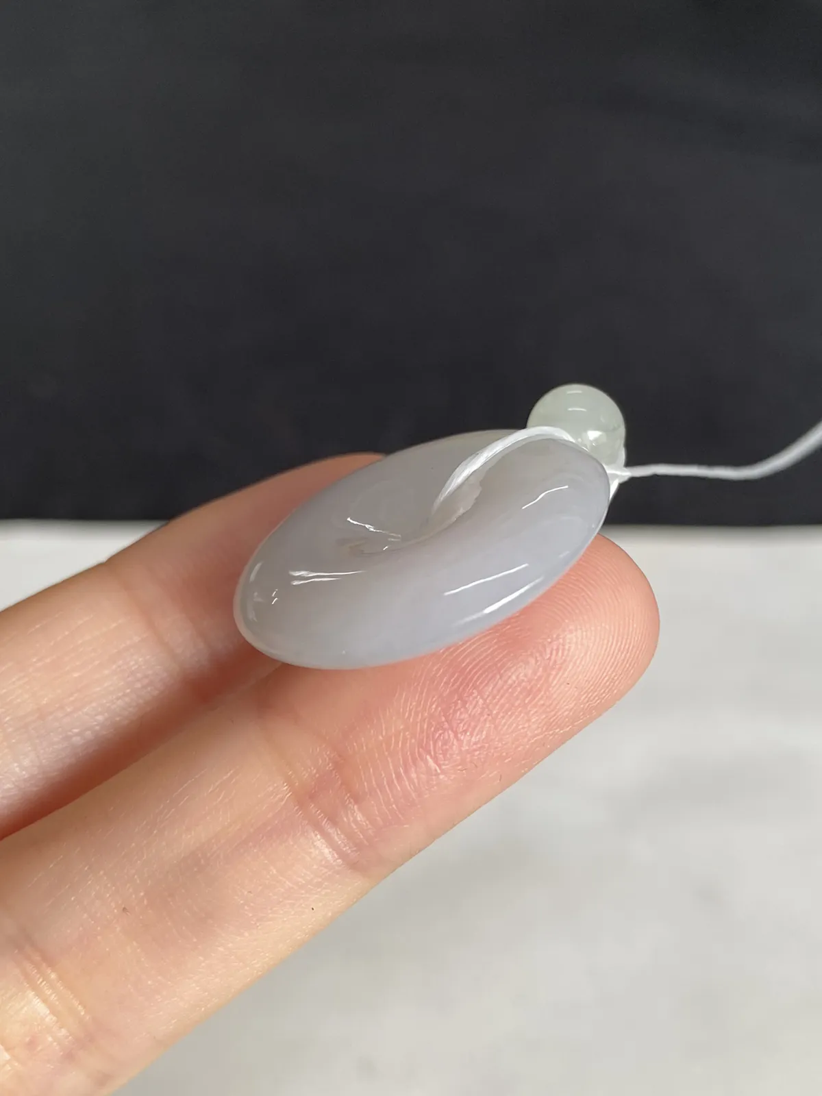 翡翠平安扣，配珠未测