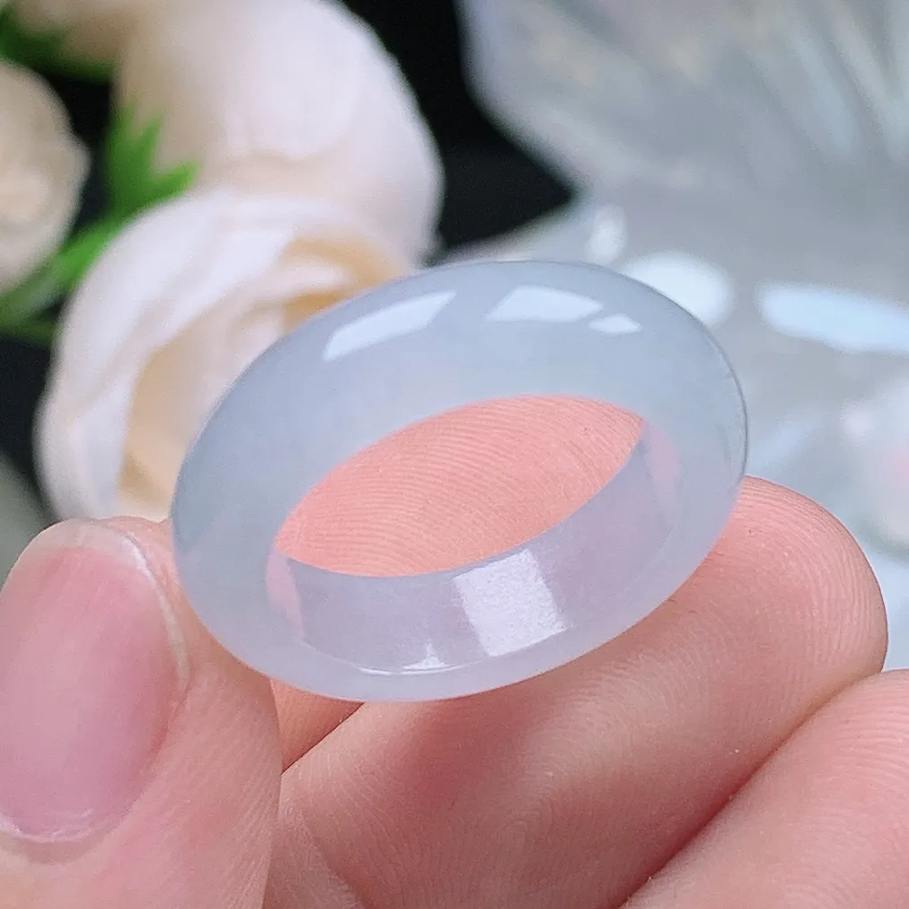 缅甸老坑种翡翠水润起胶白月光戒指玉指环  水润通透 尺寸：17.4-5.8-3.4mm 15号圈口5S