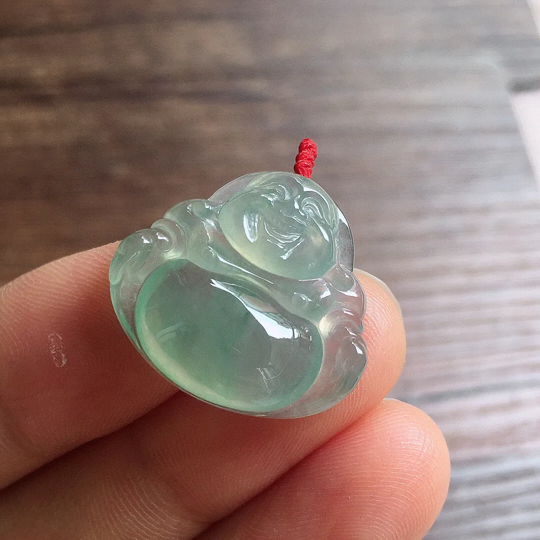 冰晴底笑佛吊坠 冰润细腻，品相饱满，种水足 尺寸20.3*21.8*5.9