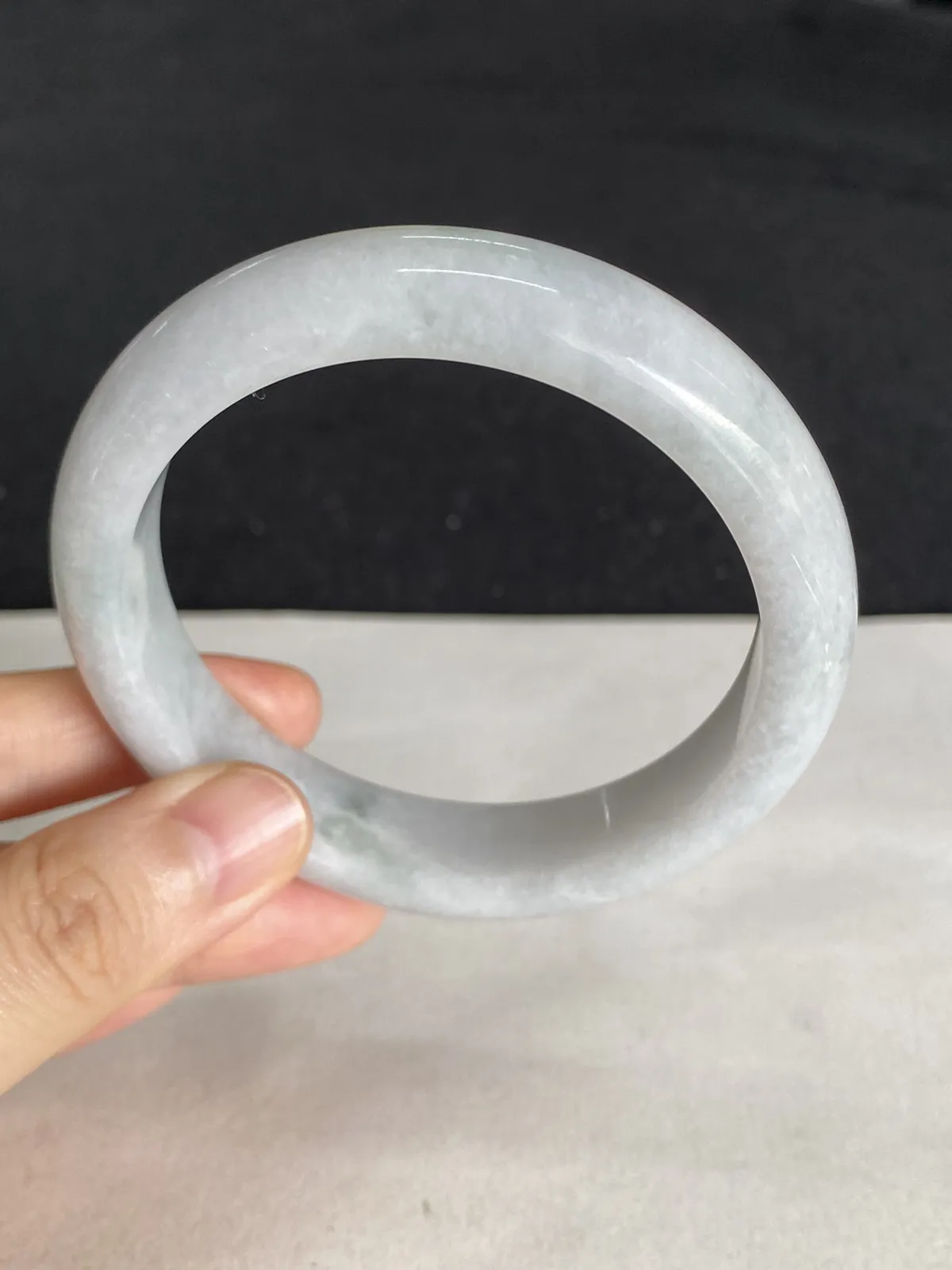 正圈57.3圈口，翡翠手镯