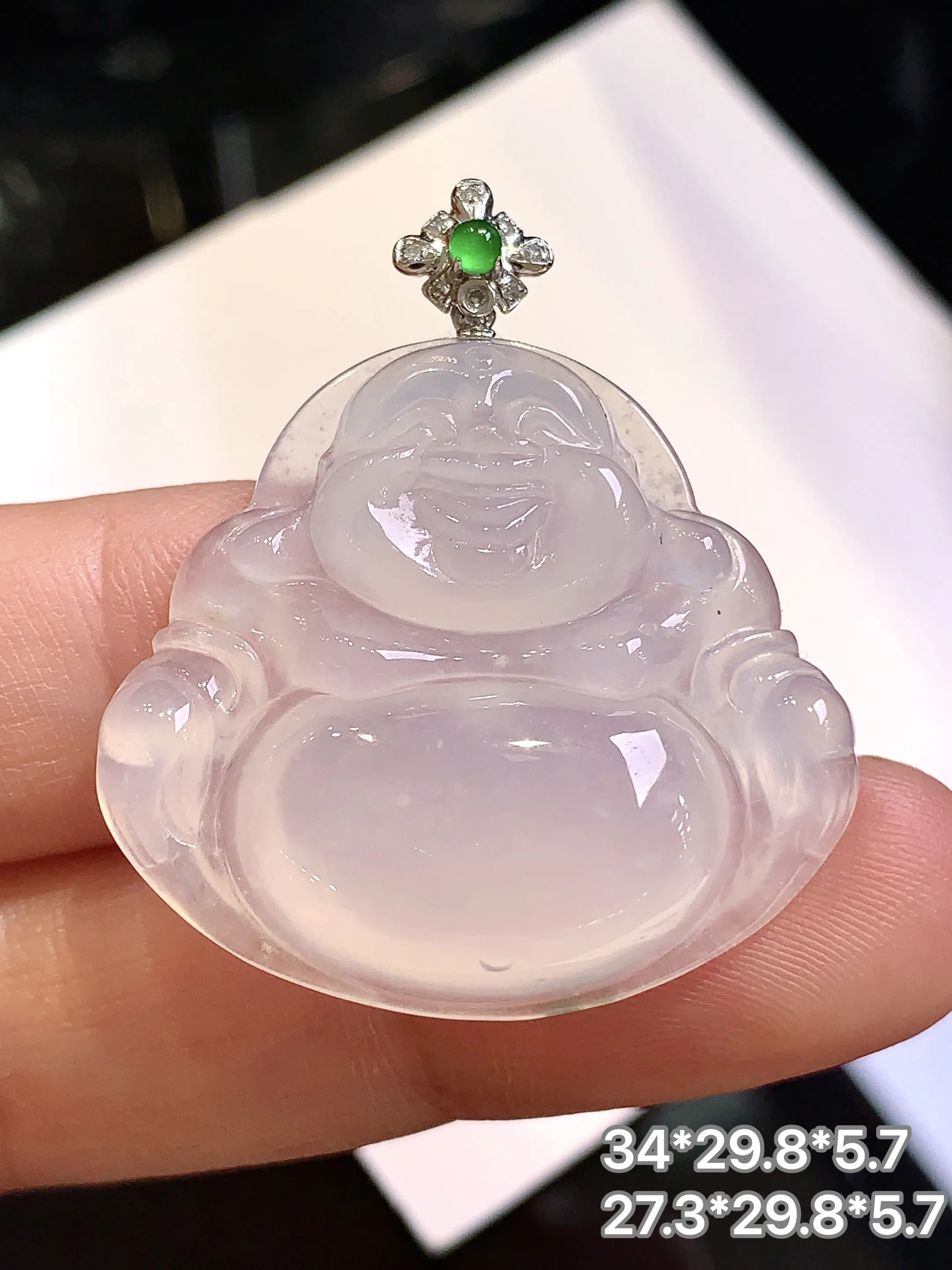 18k金钻镶嵌冰种佛公吊坠 玉质细腻 色泽清新艳丽 整体尺寸34*29.8*5.7