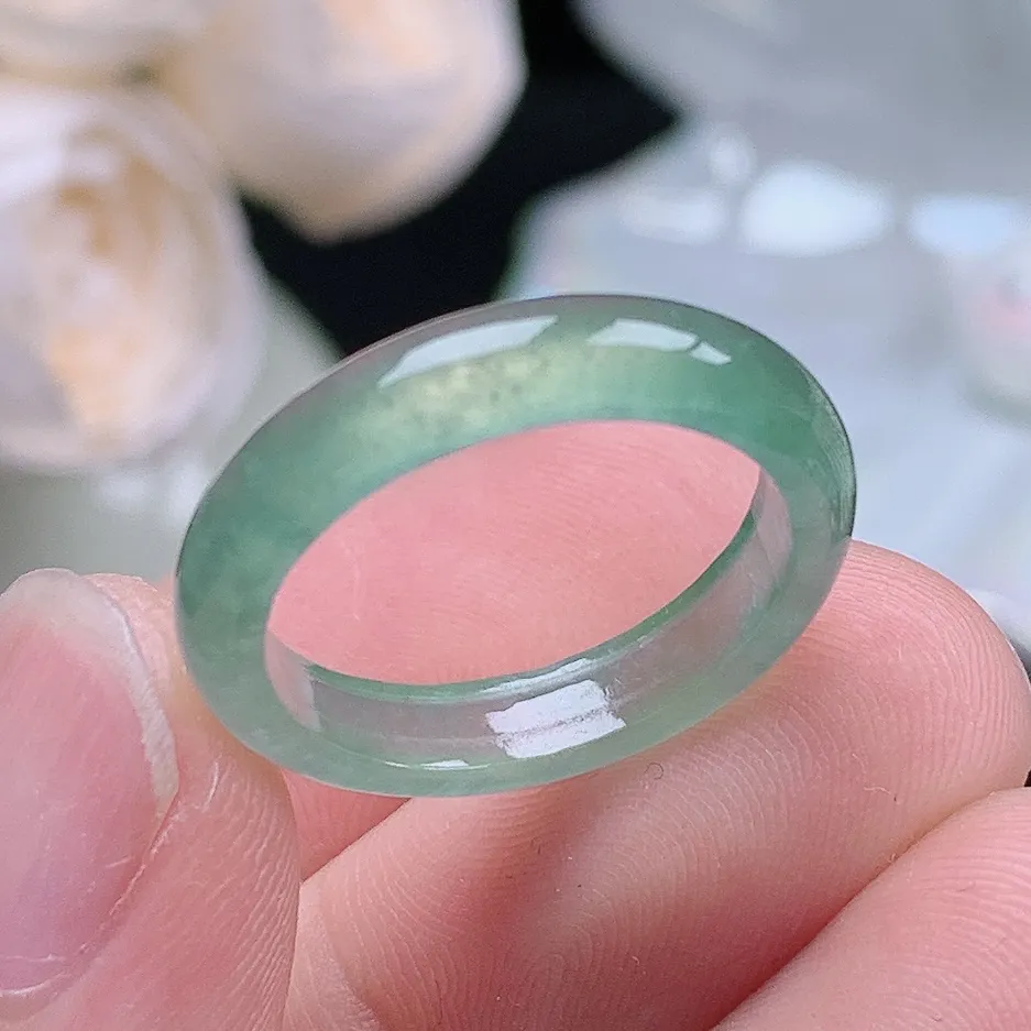 缅甸老坑冰种翡翠水润起胶晴水戒指玉指环  水润通透 尺寸：18-4.4-2.8mm 17号圈口5S