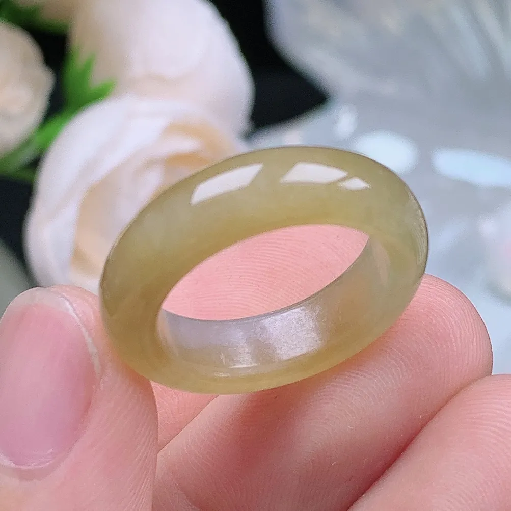 缅甸老坑冰种翡翠水润起胶冰黄翡戒指玉指环  水润通透 尺寸：17.6-6.2-3.7mm 15-16号圈口5S