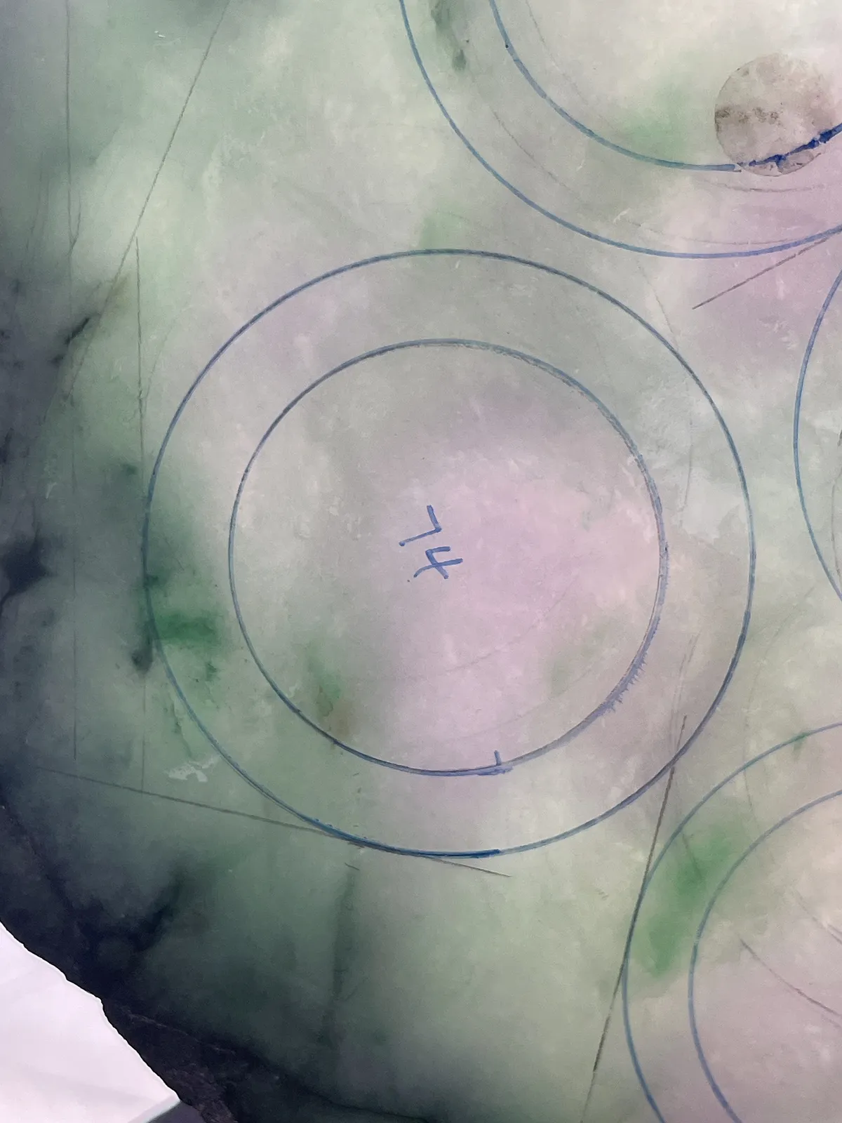 翡翠板料，⭕️正圈最大做58，圆条最大做54