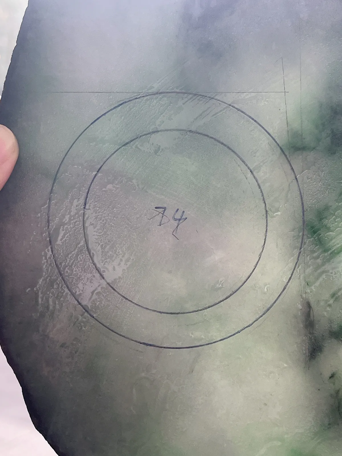 翡翠板料，⭕️正圈最大做58，圆条最大做54